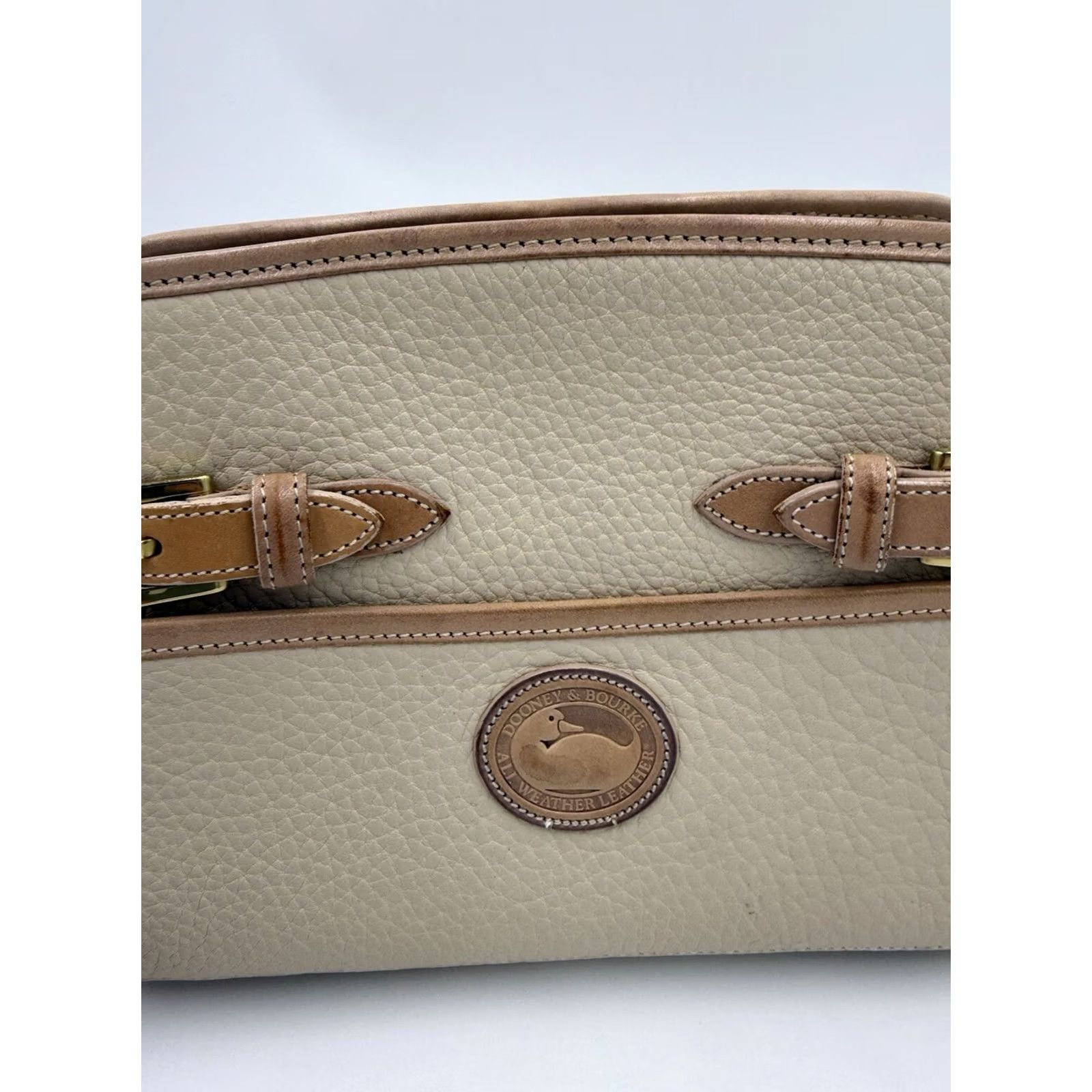Dooney & Bourke VINTAGE Dooney & Bourke Crossbody Purse USA Pebbled Leather Brown Tan Solid Brass Buckle Zip Women Size ONE SIZE - 3 Thumbnail