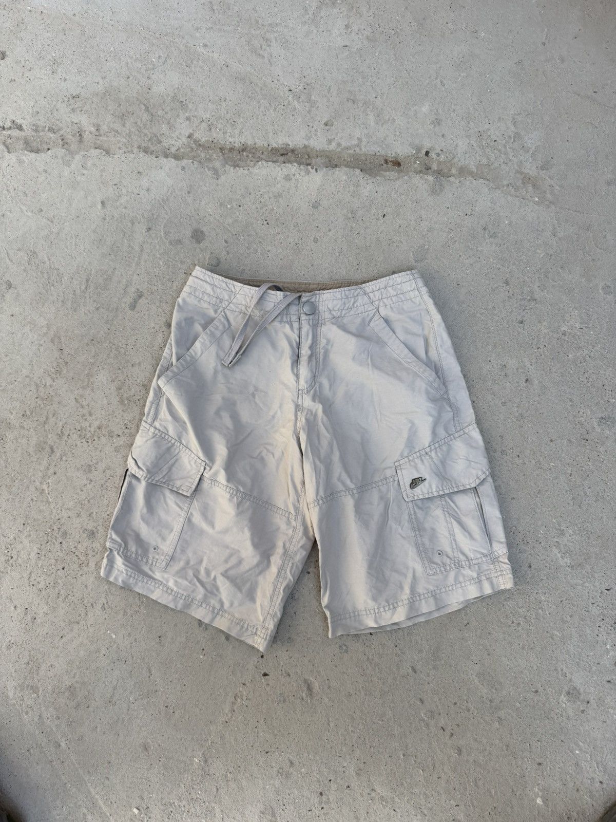 Nike VERY RARE NIKE CARGO SHORTS Size US 31 - 1 Thumbnail