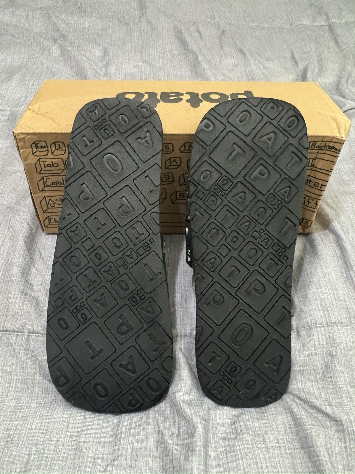 Imran Potato KEYBOARD SLIDES Size US 9 / EU 42 - 11 Thumbnail