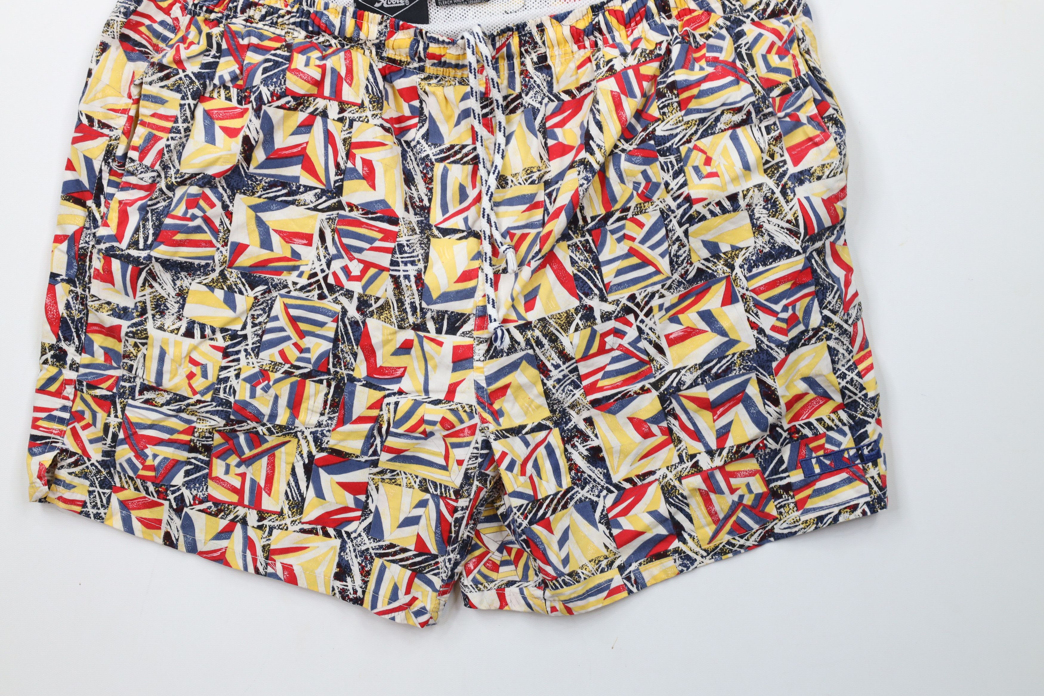 Vintage Vintage 90s Hobie Spell Abstract Sailing Flags Lined Shorts Size US 32 / EU 48 - 4 Thumbnail