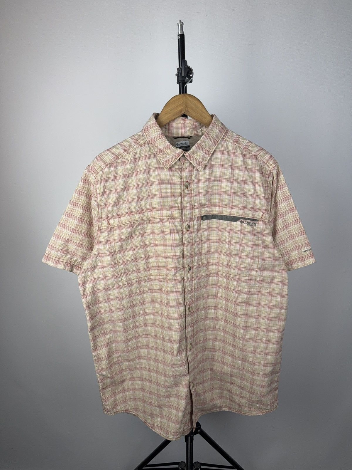 Columbia Vintage 00s Retro Outdoor Columbia short sleeve Shirt Size US XL / EU 56 / 4 - 1 Thumbnail