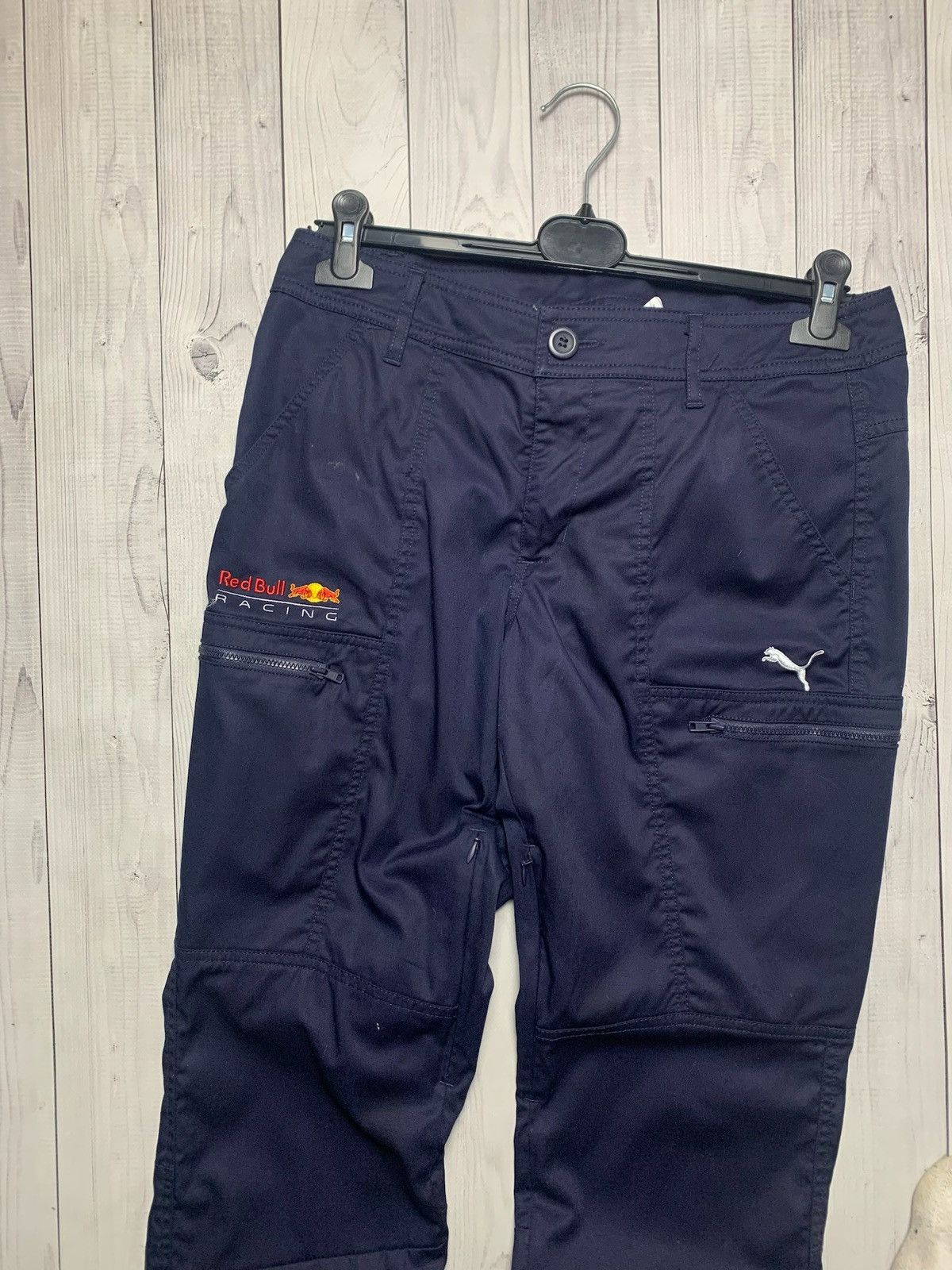 Puma × Vintage Vintage Red Bull racing puma cargo pants size 30 Size US 30 / EU 46 - 2 Thumbnail