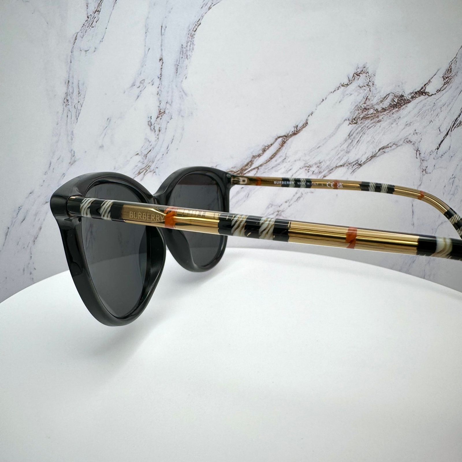 New Burberry Sunglasses Black Round Pantos Frame Checkered