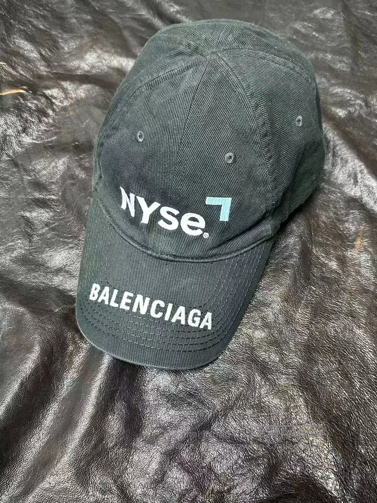 Balenciaga balenciaga nyse classic baseball cap. Size ONE SIZE - 1 Thumbnail