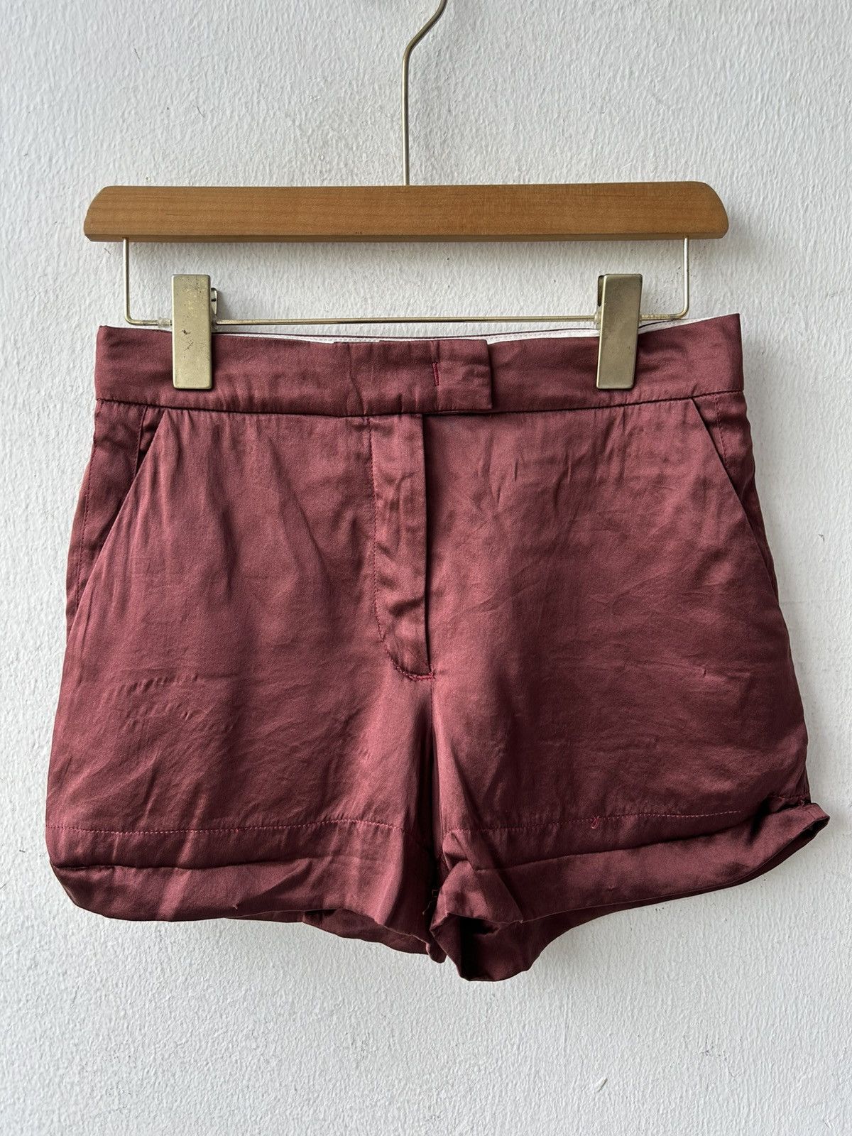 Alexander McQueen Alexander Mqueen Maroon Shorts Pants Size 27" / US 4 / IT 40 - 1 Thumbnail