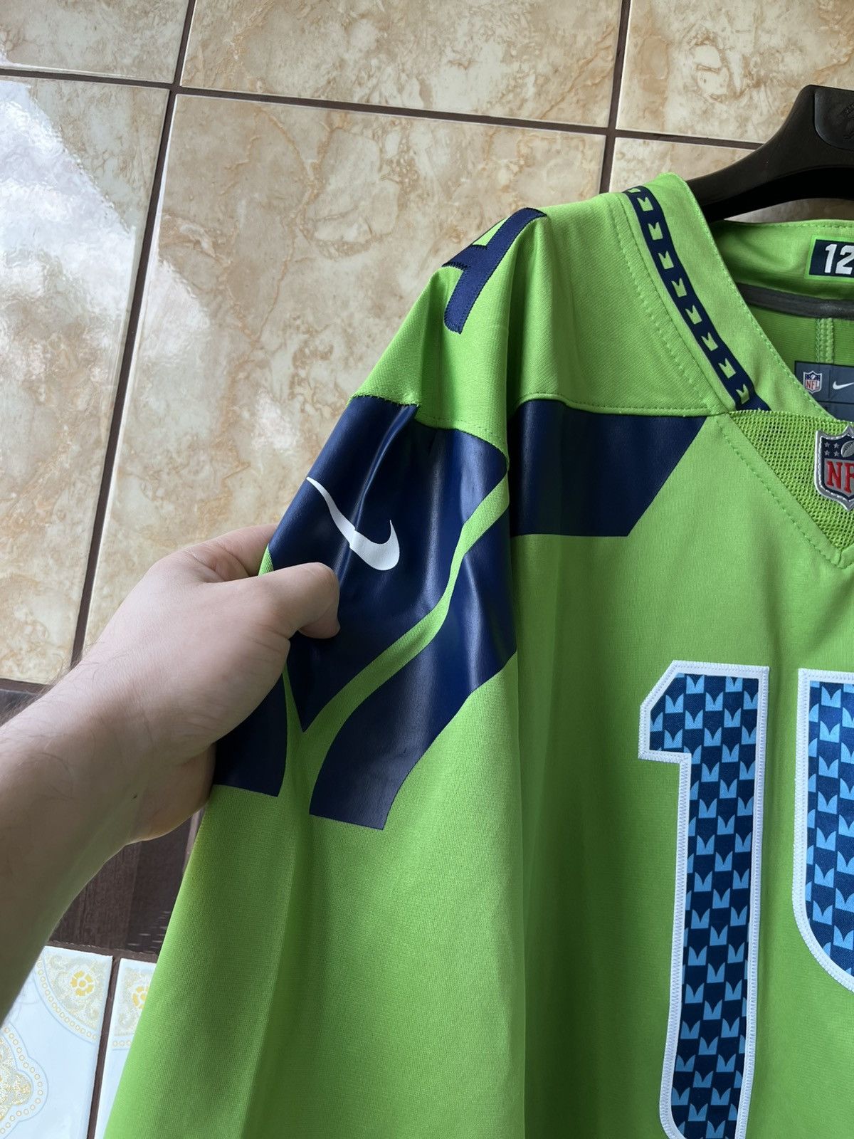Nike Nike Seahawks 14 Metcalf jersey Size US L / EU 52-54 / 3 - 6 Thumbnail