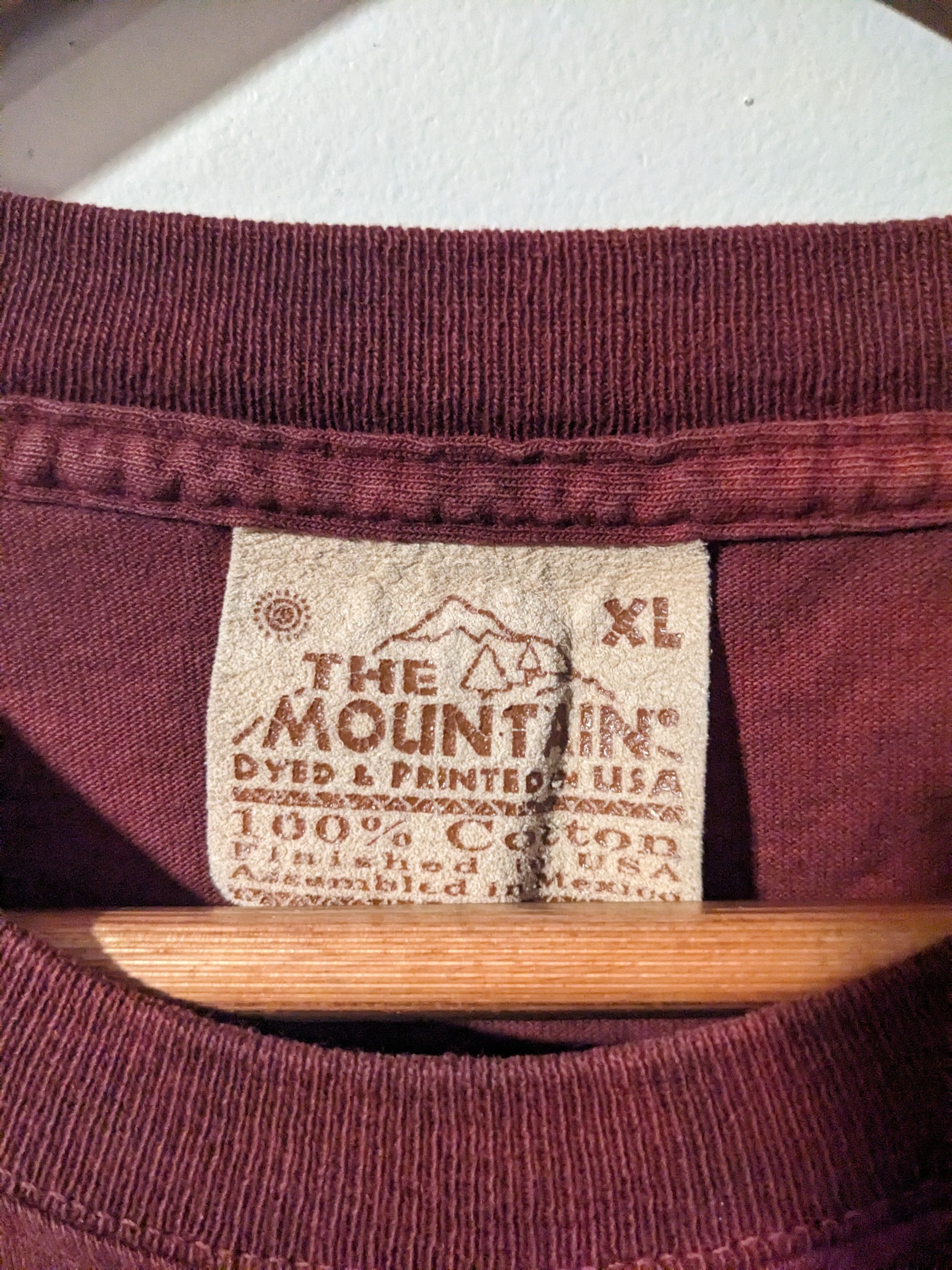 The Mountain × Vintage Vintage 2007 The Mountain Wolf Animal Nature X-Large T-Shirt Size US XL / EU 56 / 4 - 3 Thumbnail