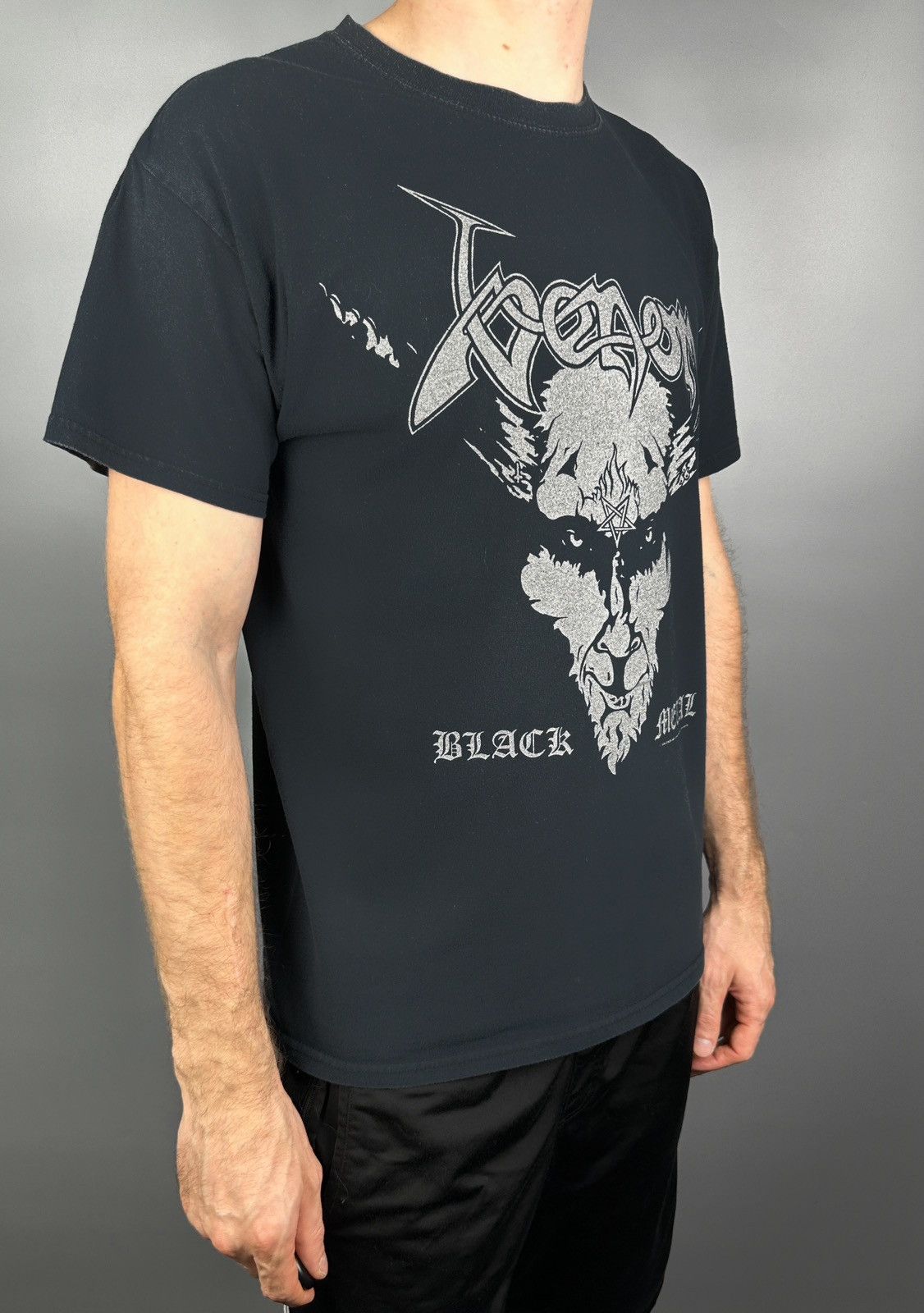 Band Tees 90s Vintage Venom Black Metal Rock Band T Shirt Tee Size US L / EU 52-54 / 3 - 14 Thumbnail