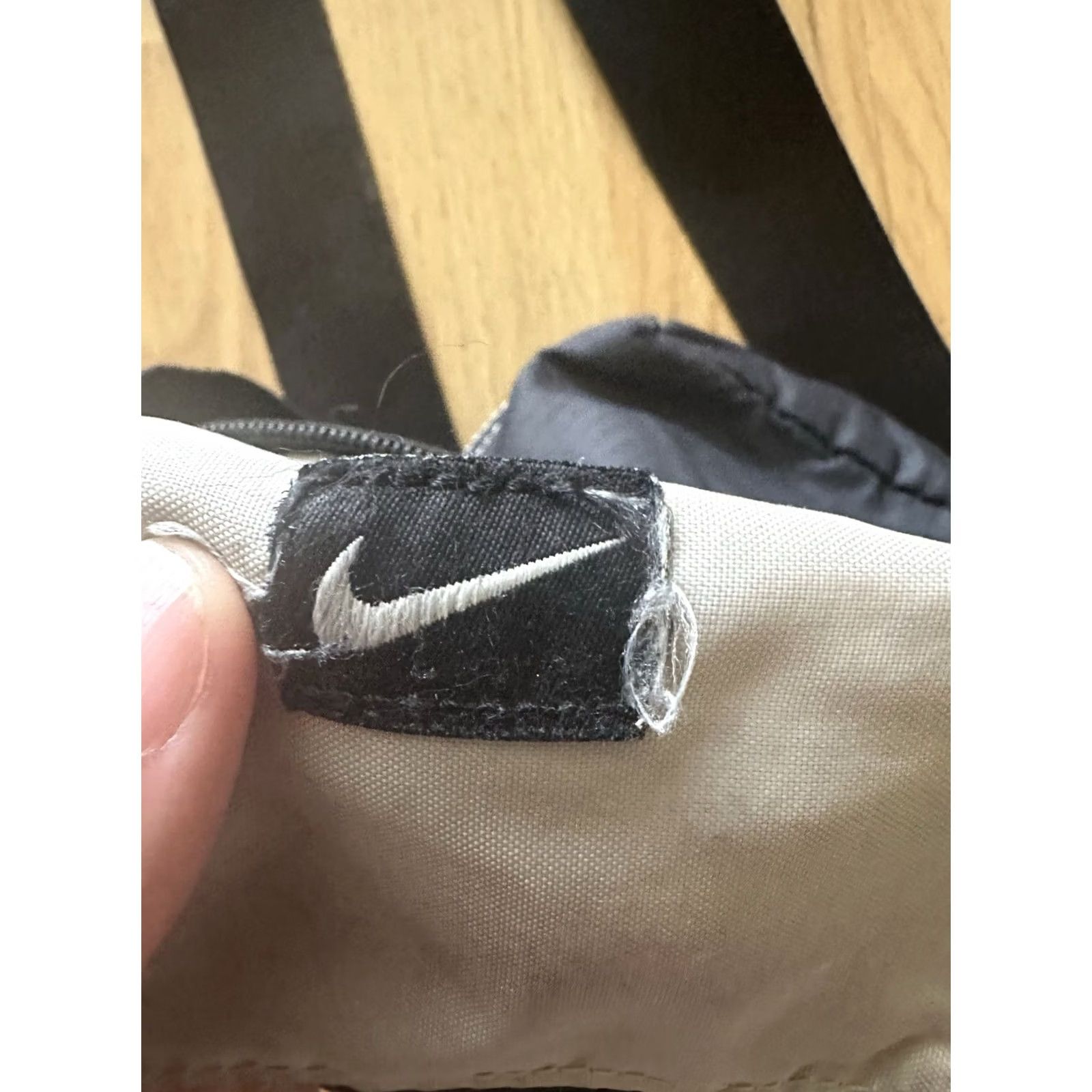 Nike VINTAGE NIKE Sling Bag Unisex Adults Mini Black Crossbody Shoulder Strap 90s Size ONE SIZE - 7 Thumbnail