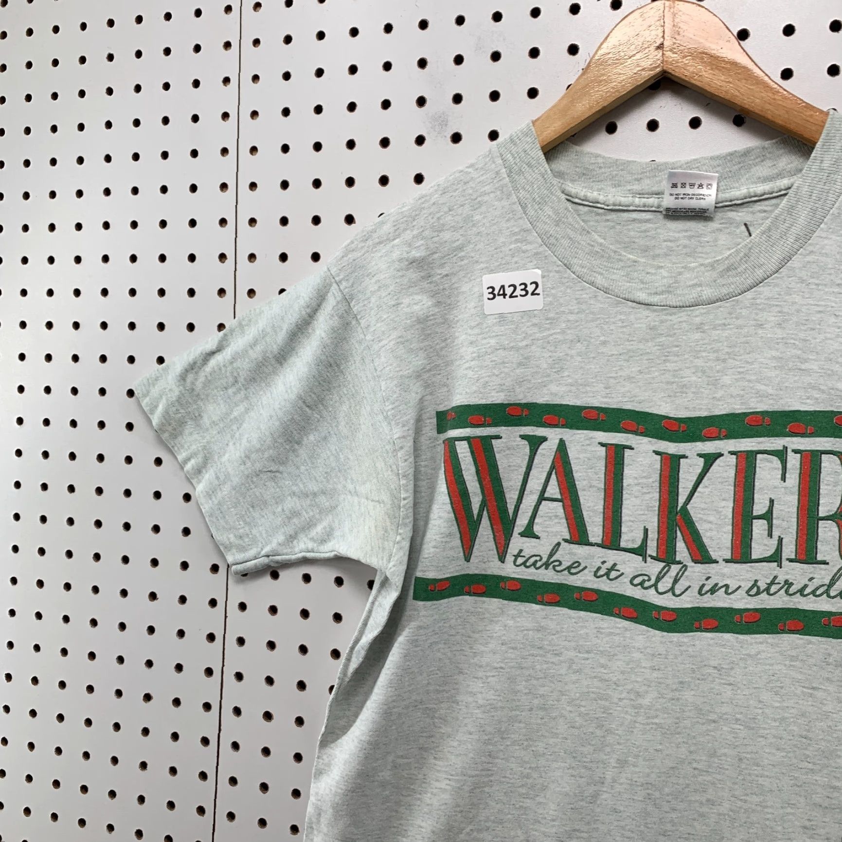 Fruit Of The Loom VINTAGE 90s Walkers Take It All With Stride Shirt Mens Mediu Gray Single Stitch Size US M / EU 48-50 / 2 - 4 Thumbnail