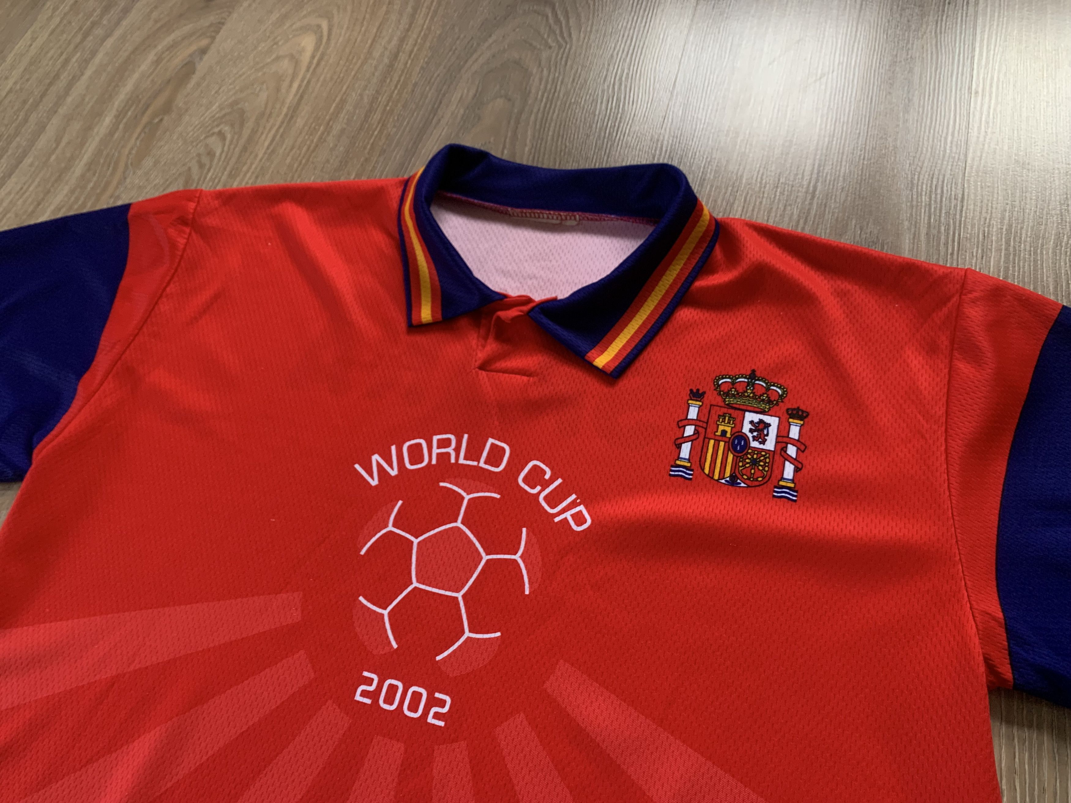 Other Spain World Cup 2002 Soccer Jersey Size US L / EU 52-54 / 3 - 4 Thumbnail