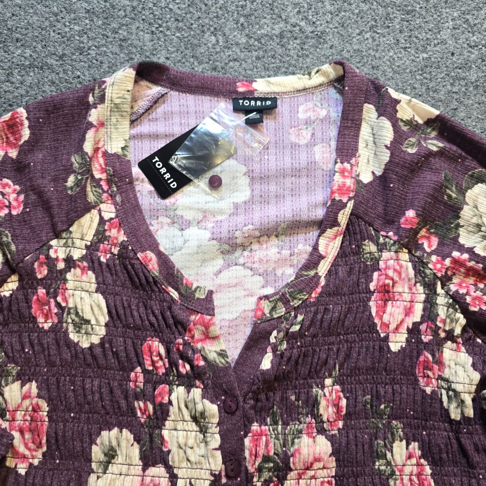 Torrid Torrid Top Womens Size 1X Purple Pink Floral A Line Shirred Soft Stretch Casual Shirt V-Neck Long Sleeve Polo Pullover Blouse Size XL / US 12-14 / IT 48-50 - 2 Thumbnail