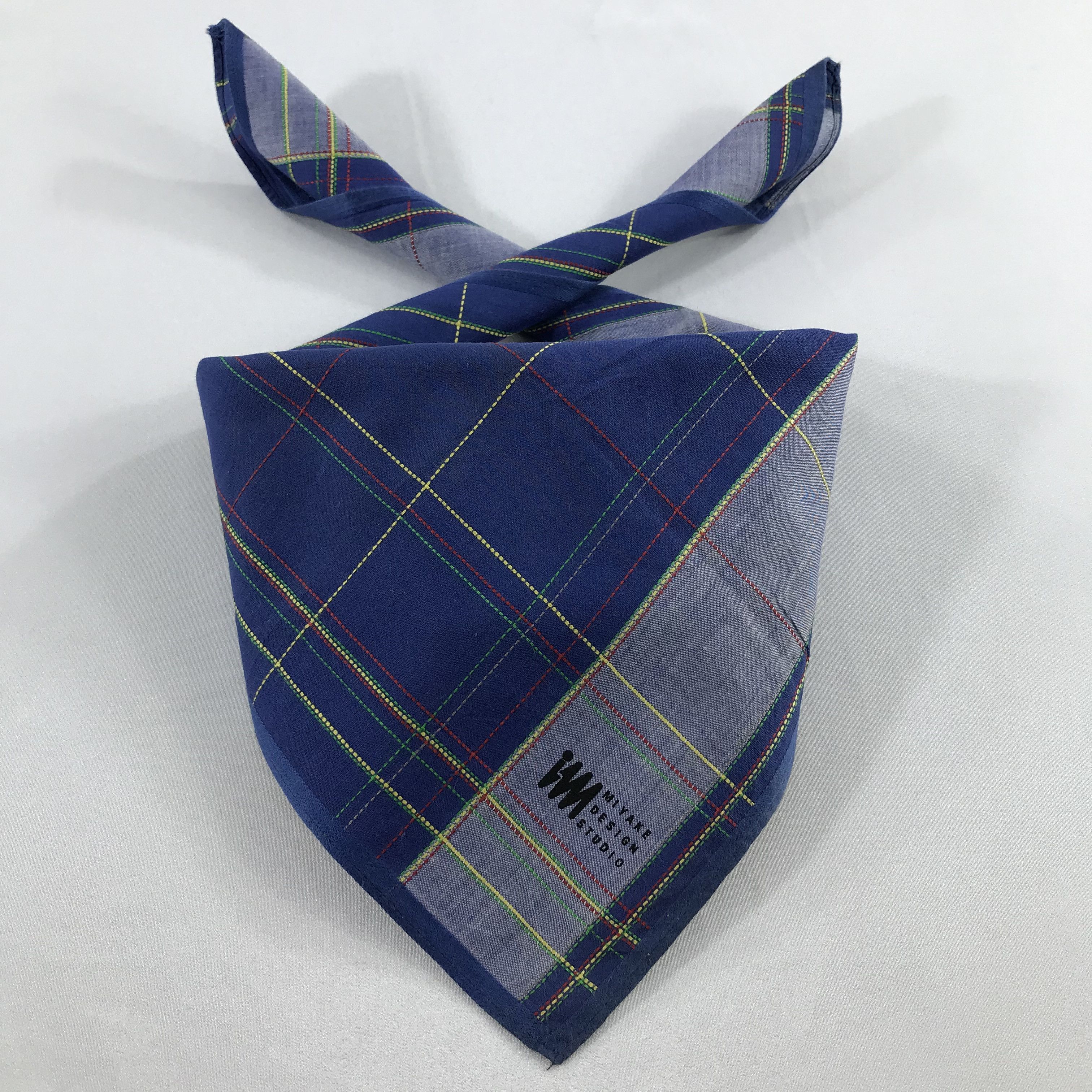 Issey Miyake × Vintage Issey Miyake Bandana / Handkerchief / Neckerchief - S2031 Size ONE SIZE - 3 Thumbnail