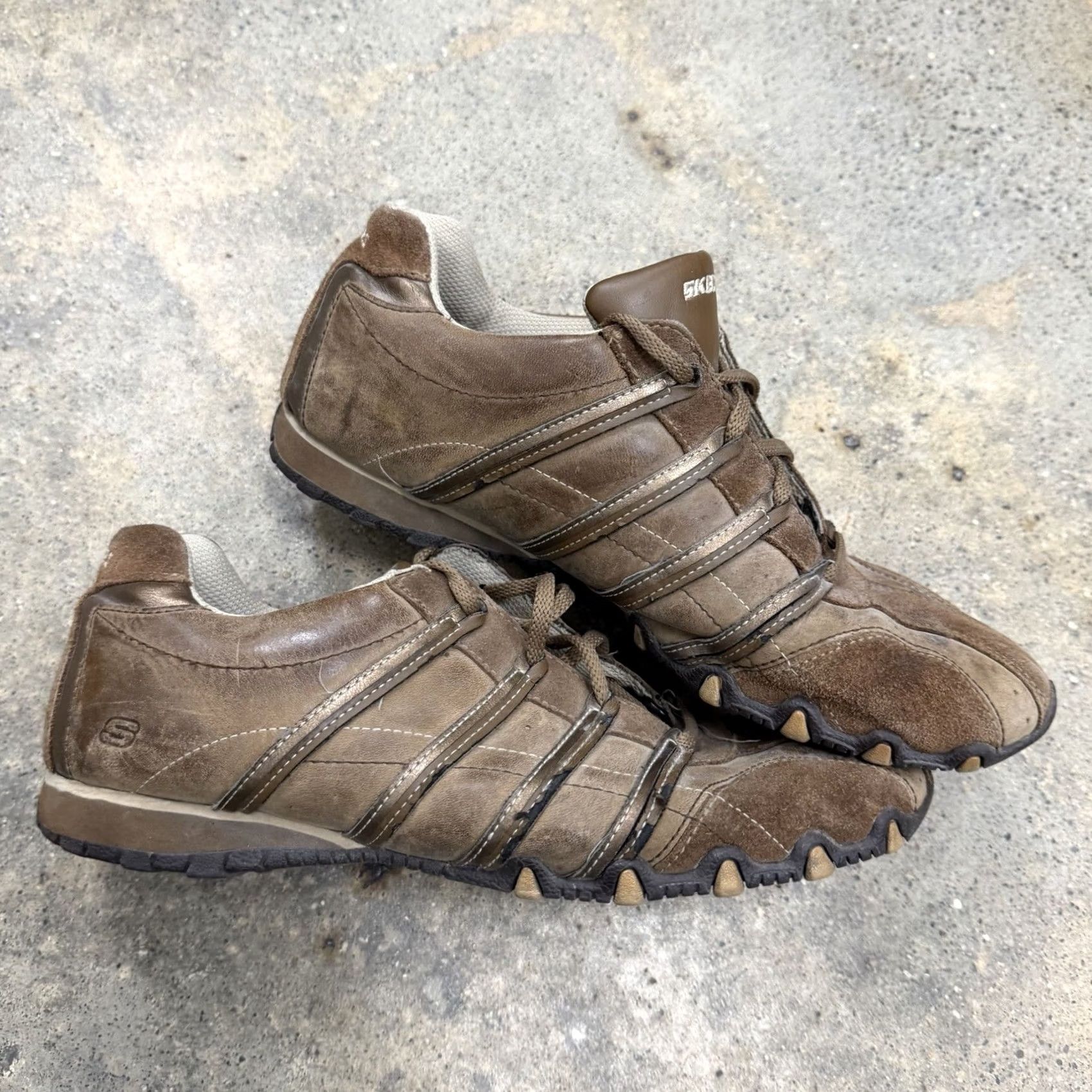 SKECHERS Skechers 46071 Womens Brown Leather Lace-Up Sneakers – Size 9 Distressed Sneaker Womens Shoes Brown Leather Lace Up Sneakers 9 Mens Womens Girls Size US 6 / IT 36 - 2 Thumbnail