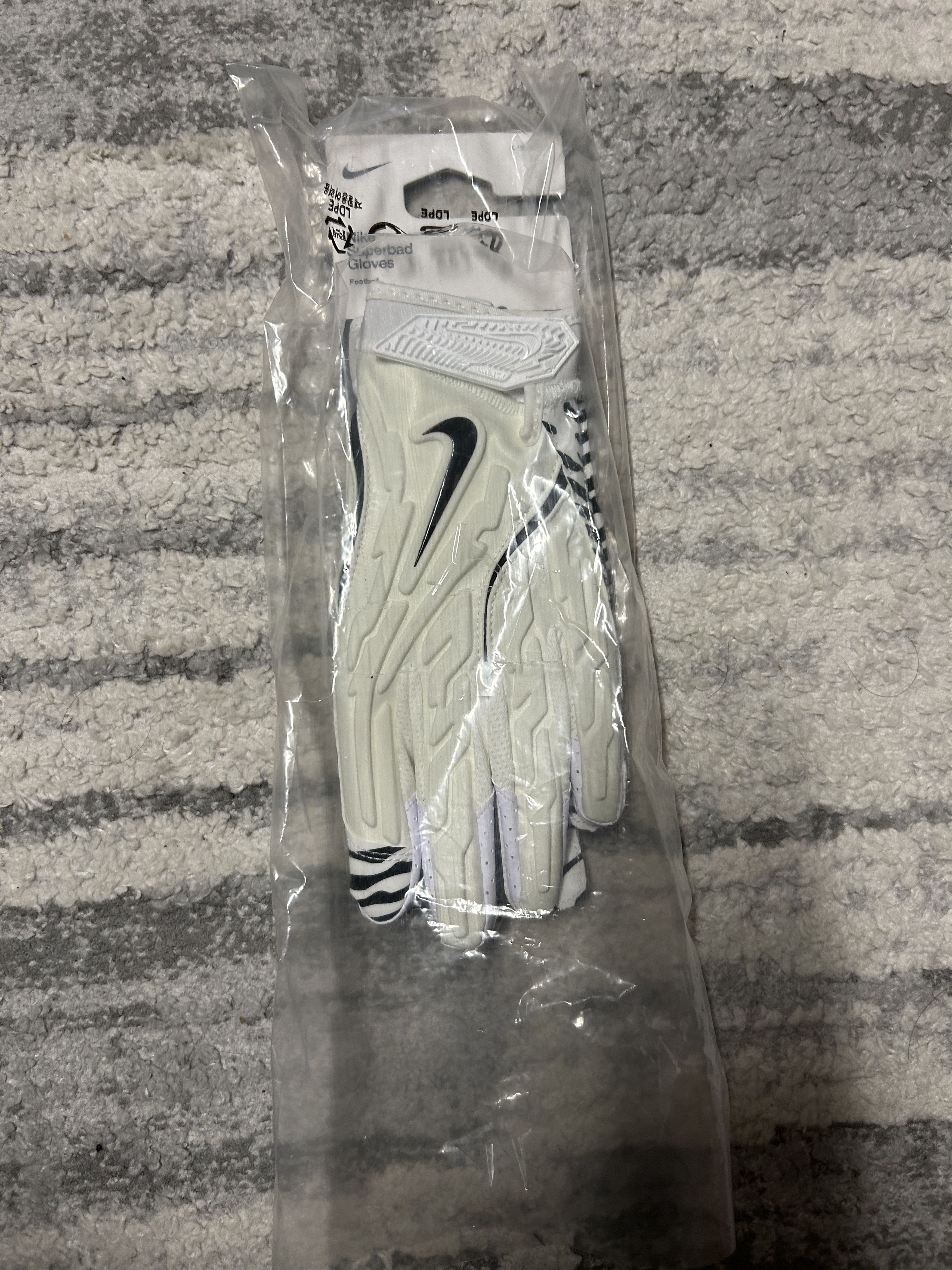 Nike Nike Superbad Football gloves size L (retail $60) Brand New Size ONE SIZE - 3 Thumbnail