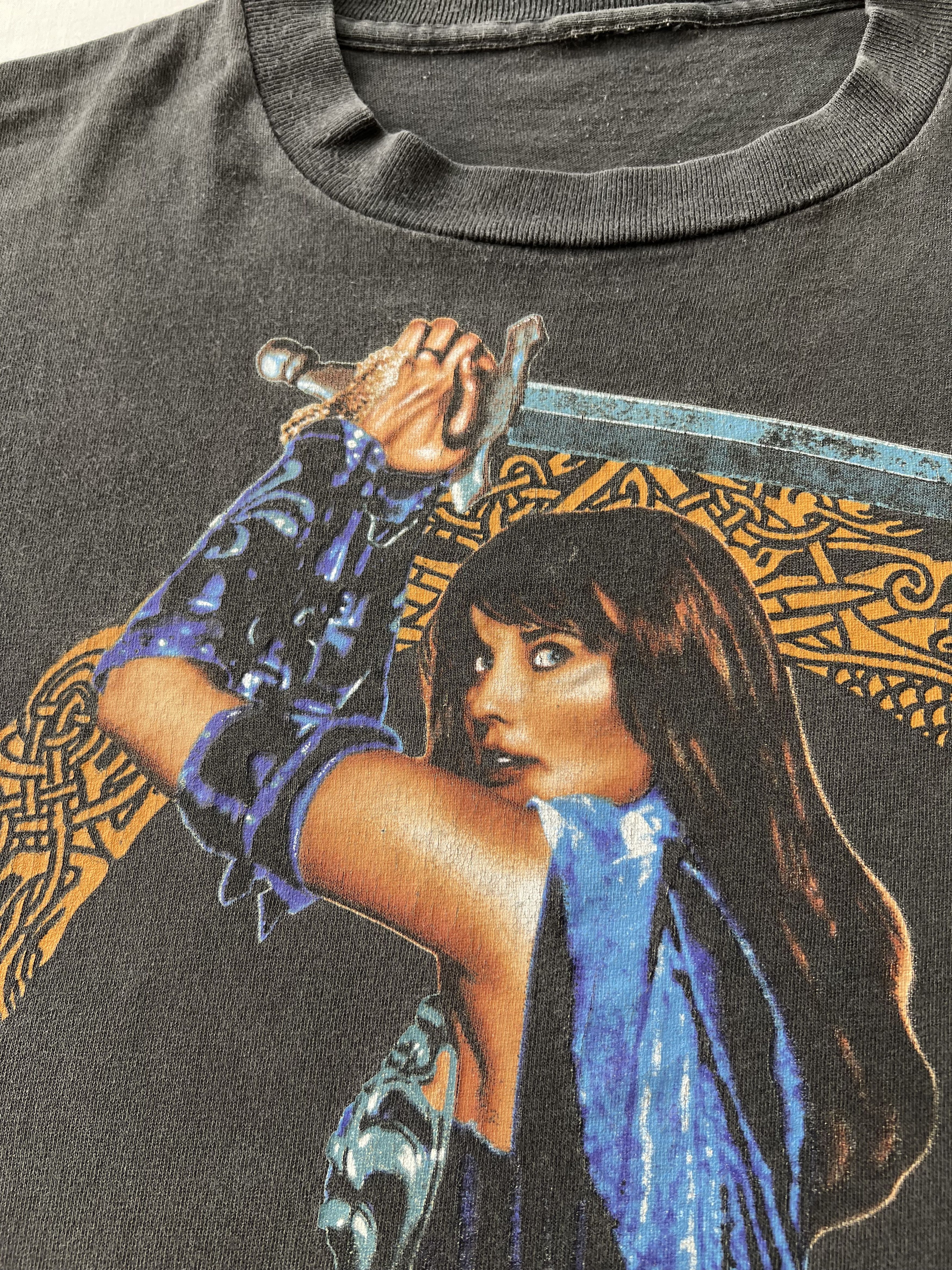Vintage Vintage 1996 Xena Warrior Princess TV Show Black T-shirt Size US L / EU 52-54 / 3 - 4 Thumbnail