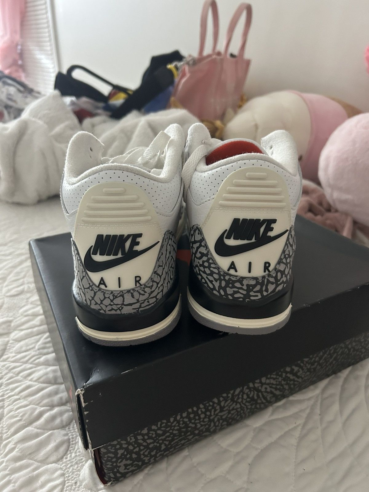 Jordan Brand Jordan 3s White Cement Size US 7 / EU 40 - 4 Thumbnail