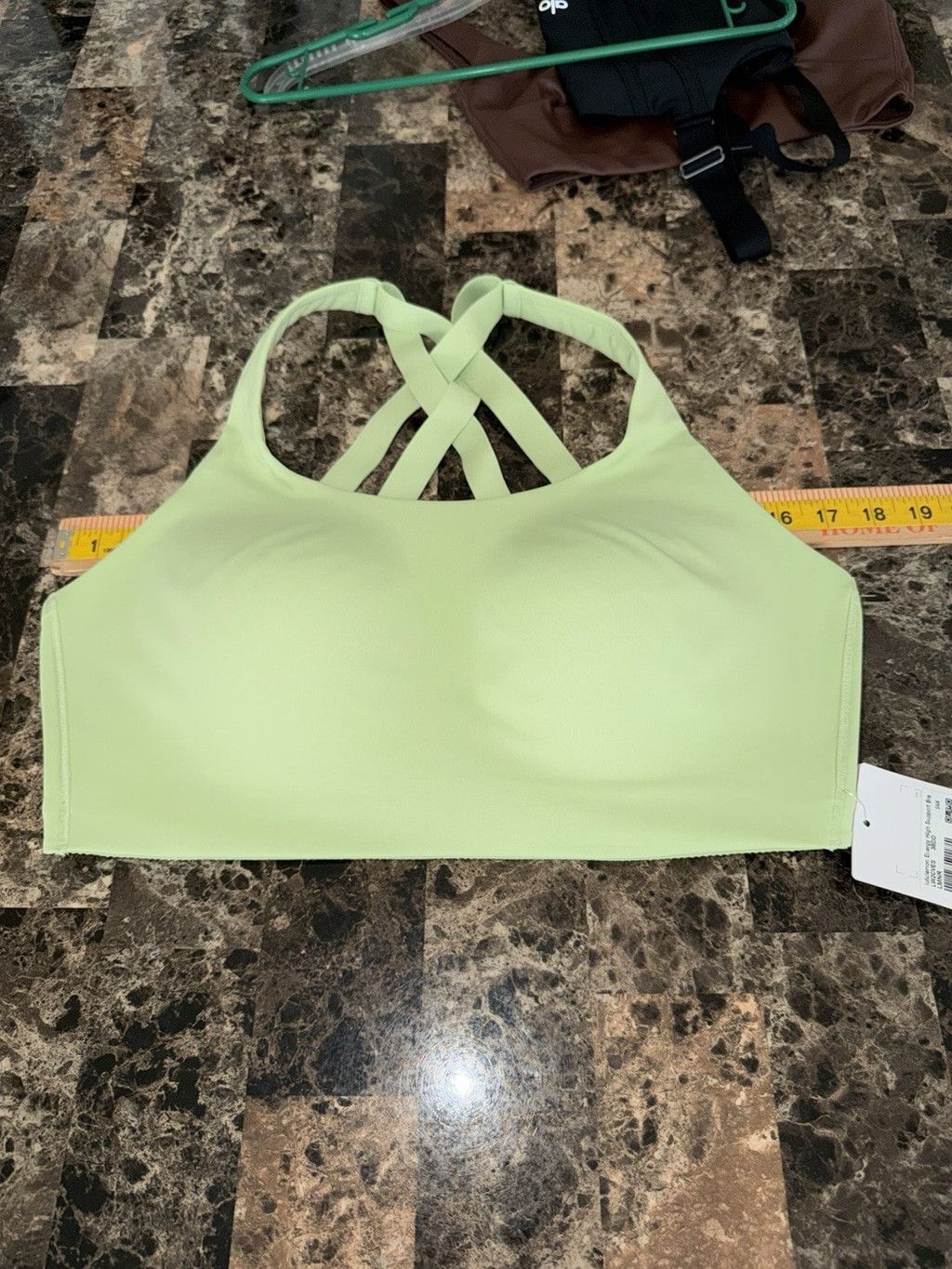 Lululemon LULULEMON ENERGY HIGH SUPPORT BRA LEMONGRASS SIZE 38D NWT Size XL / US 12-14 / IT 48-50 - 10 Thumbnail