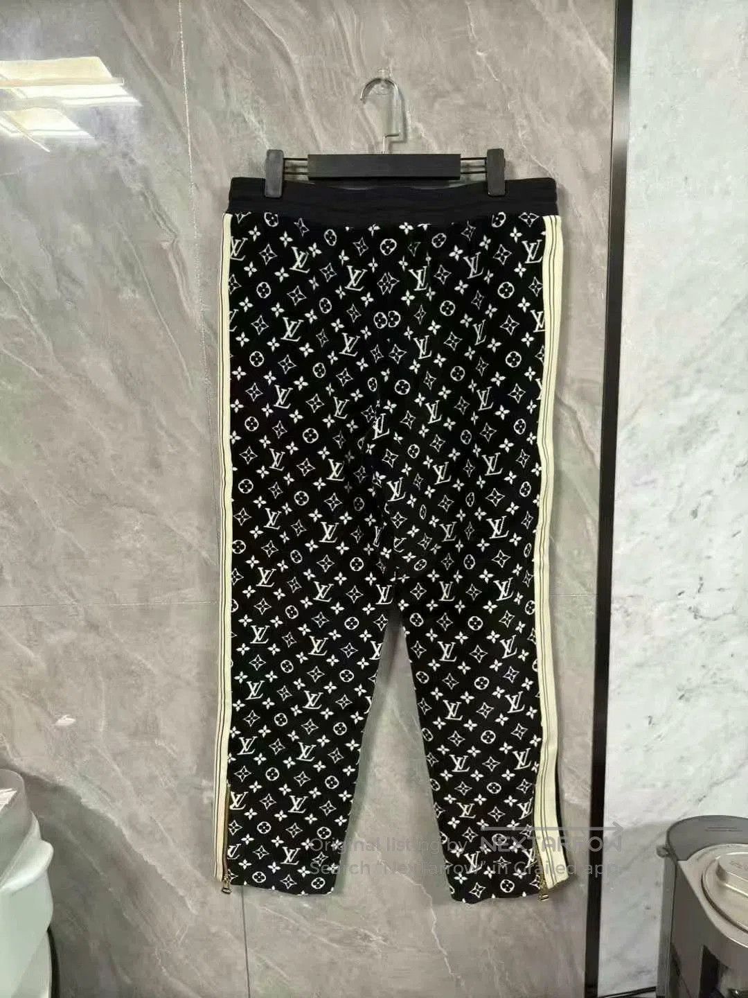 Louis Vuitton louis vuitton monogram jogger pants size L. Size US 34 / EU 50 - 5 Thumbnail