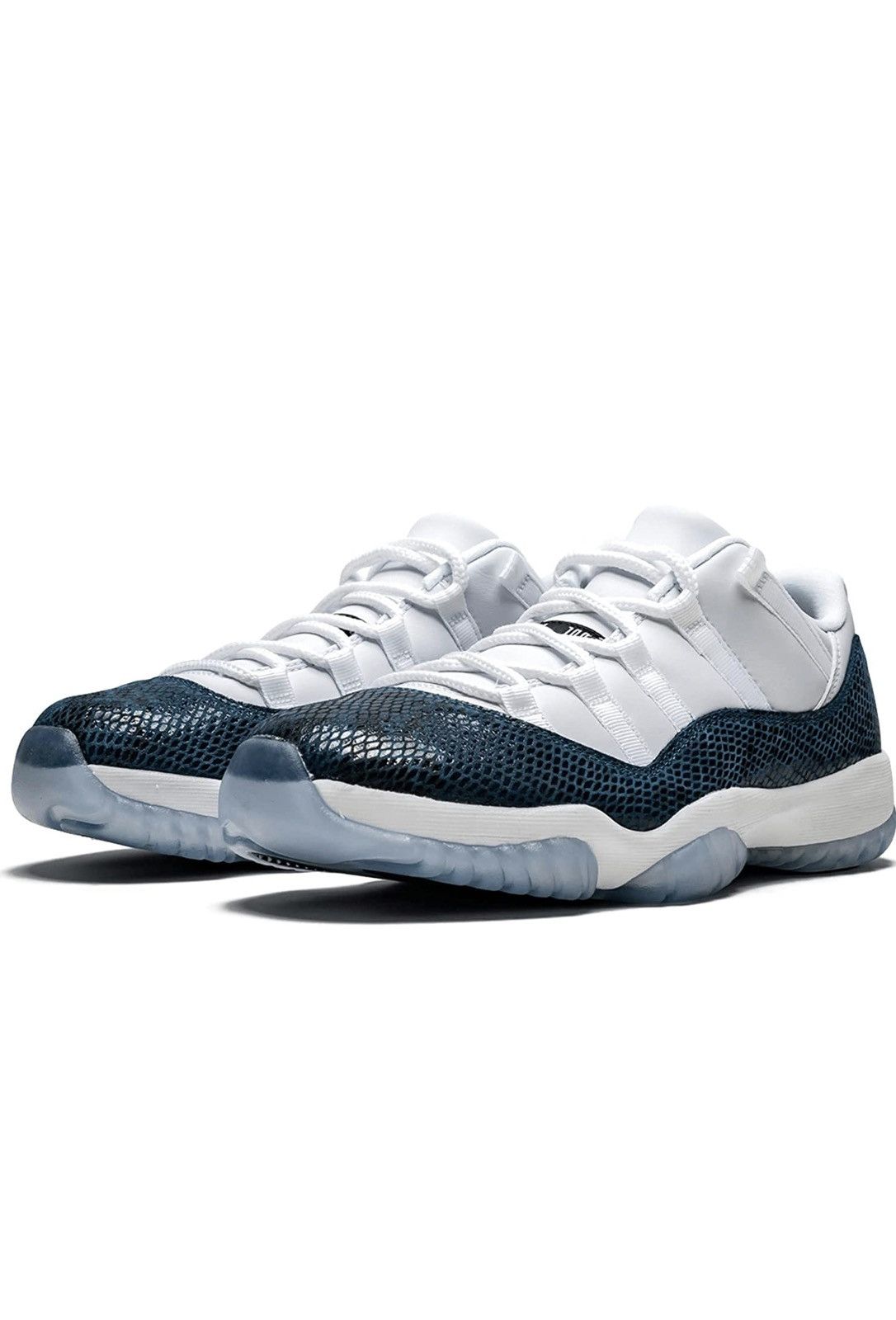 Jordan Brand Nike Air Jordan 11 Retro Low LE (GS) Size US 8 / EU 41 - 1 Thumbnail