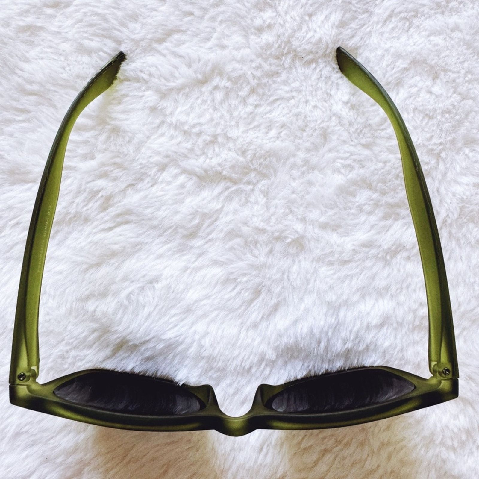 Other Lola Green Polycarbonate Sunglasses Size ONE SIZE - 2 Thumbnail