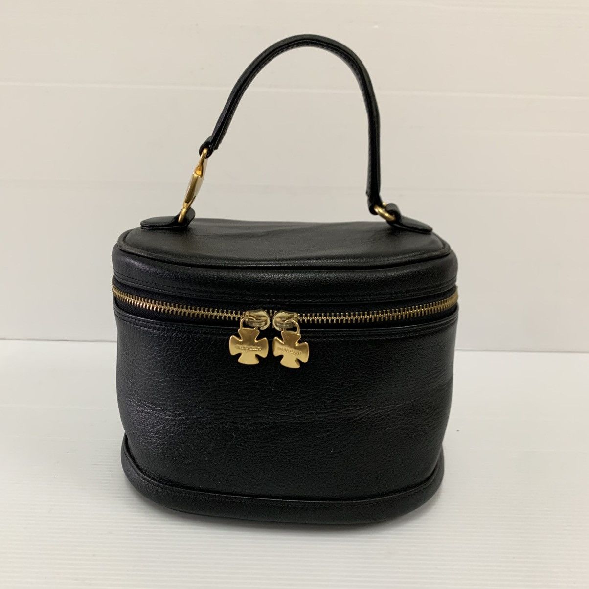 Vintage Marie Claire Leather Makeup Bag Size ONE SIZE - 1 Thumbnail