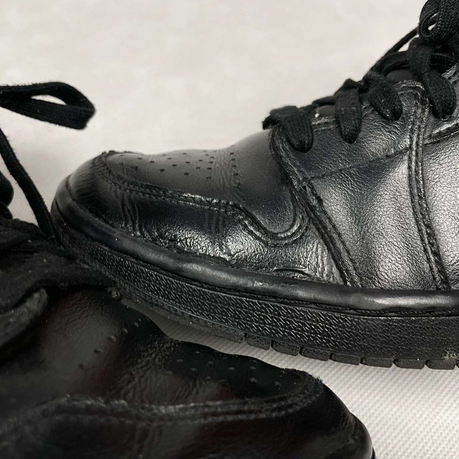Nike Nike Air Jordan 1 Mid BQ6472-012 Women's Black Shoes 7.5 Size US 7.5 / IT 37.5 - 7 Thumbnail