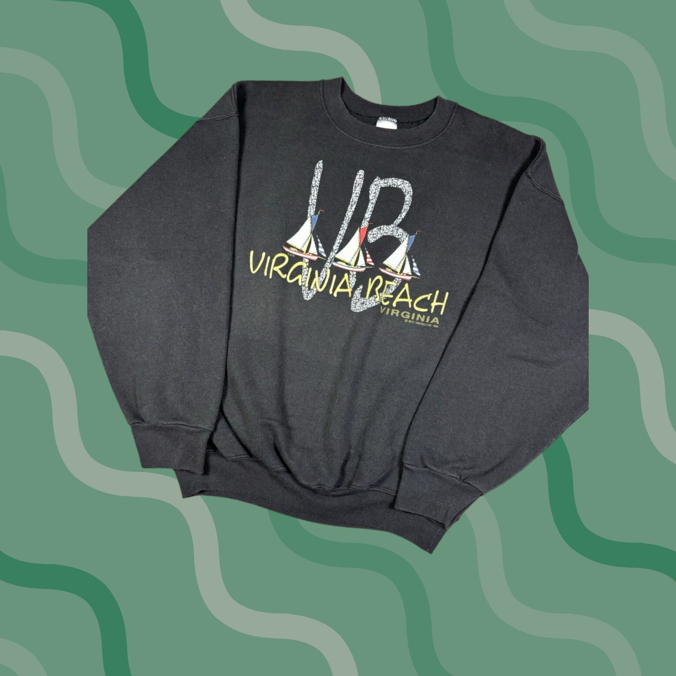 Vintage VINTAGE 90s Virginia Beach Graphic Sweatshirt XL Men Black Gildan Heavy Blend Pullover Size US XL / EU 56 / 4 - 1 Thumbnail