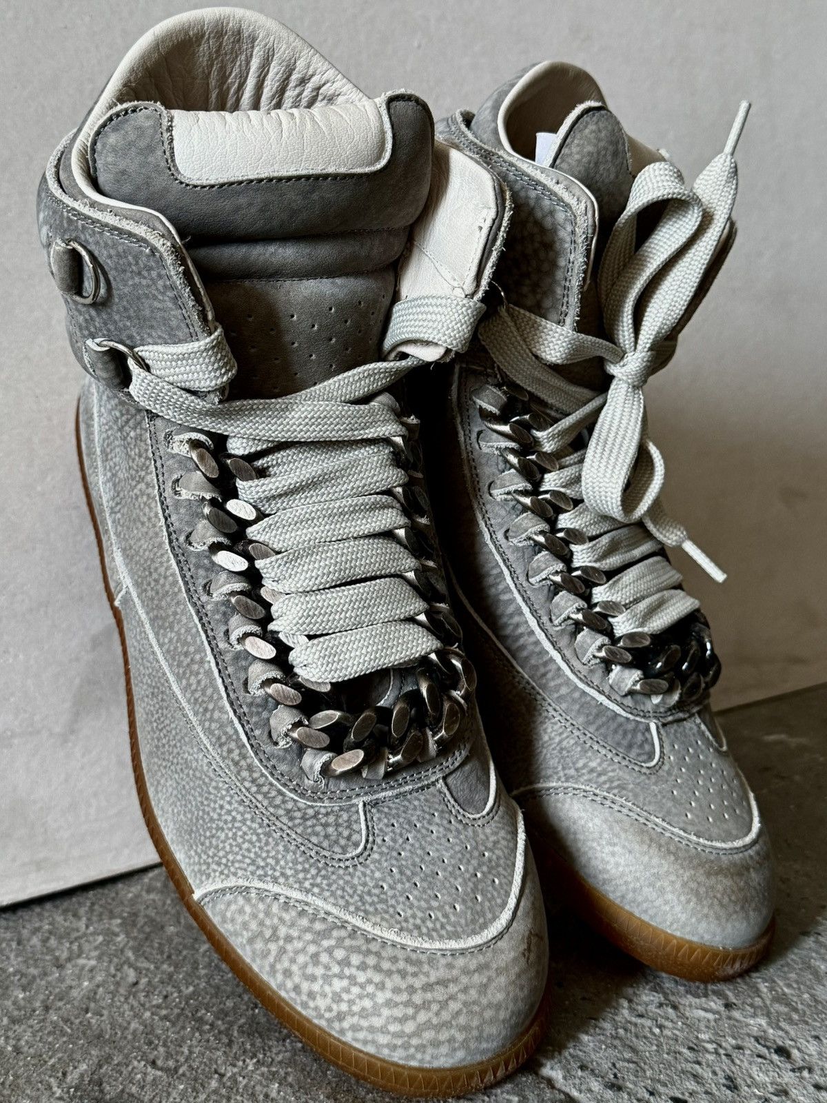 Maison Margiela Maison Margiela - FW11 - Bulldog Chain High Top Sneaker Size US 8 / EU 41 - 18 Thumbnail