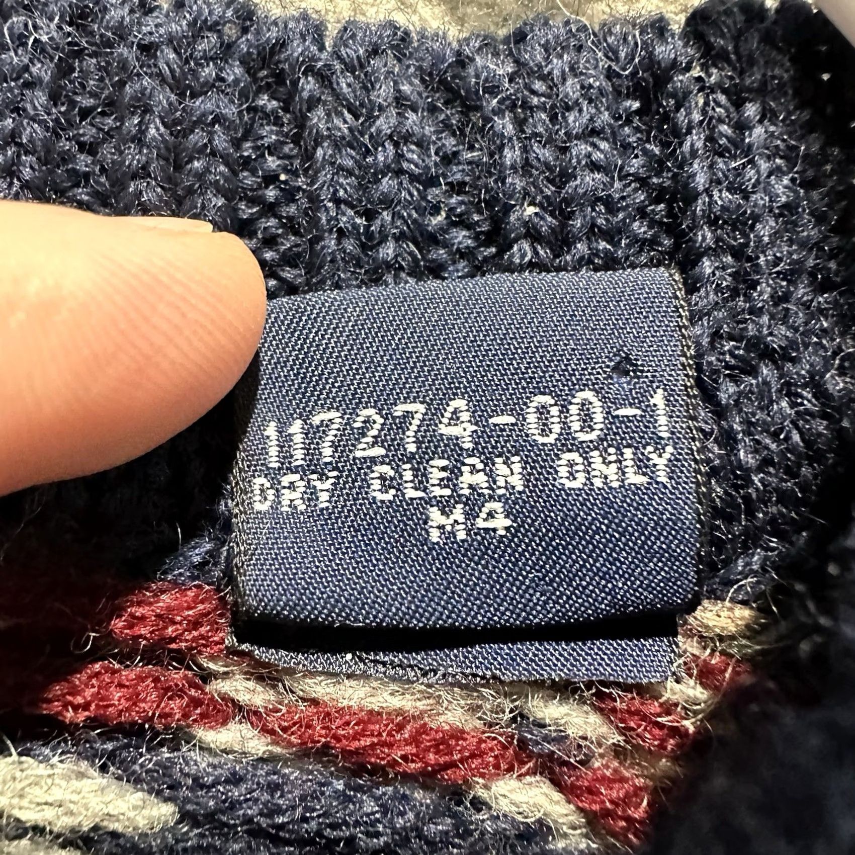 Gap Vintage Gap Sweater Mens M Blue Fair Isle Nordic Snowflakes Wool Hong Kong GUC Size US M / EU 48-50 / 2 - 6 Thumbnail