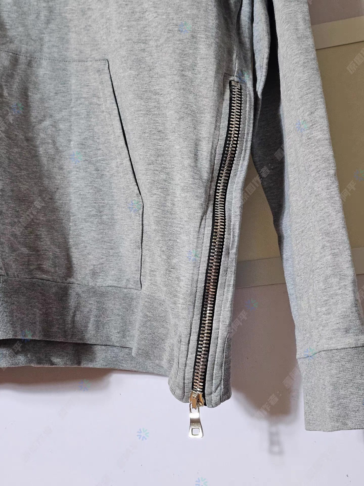 Balmain Balmain Men's Gray Lightweight Hoodie Q4 Size US M / EU 48-50 / 2 - 6 Thumbnail