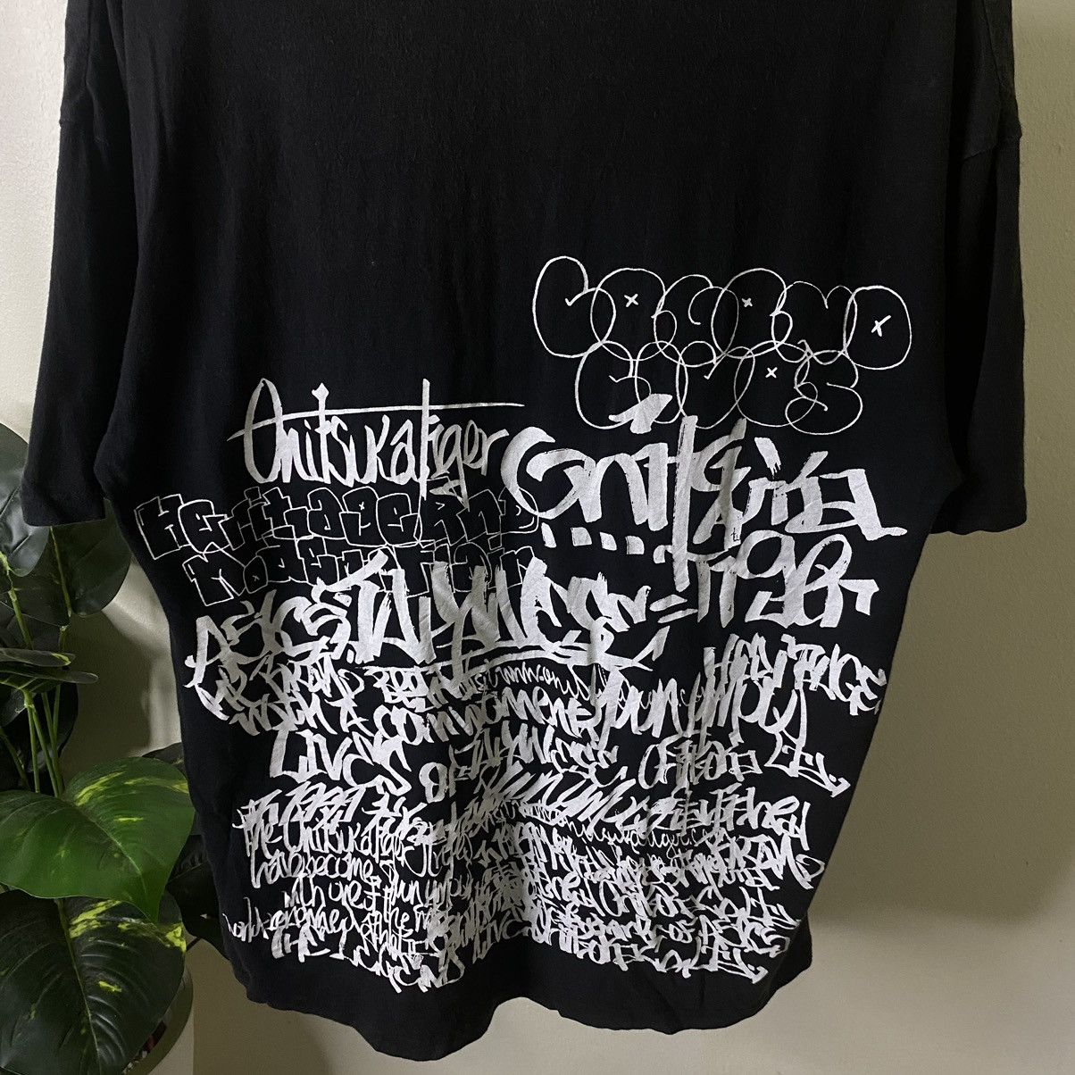 Onitsuka Tiger Onitsuka Tiger DK Nice Graffiti Graphic Tee Size US L / EU 52-54 / 3 - 2 Thumbnail
