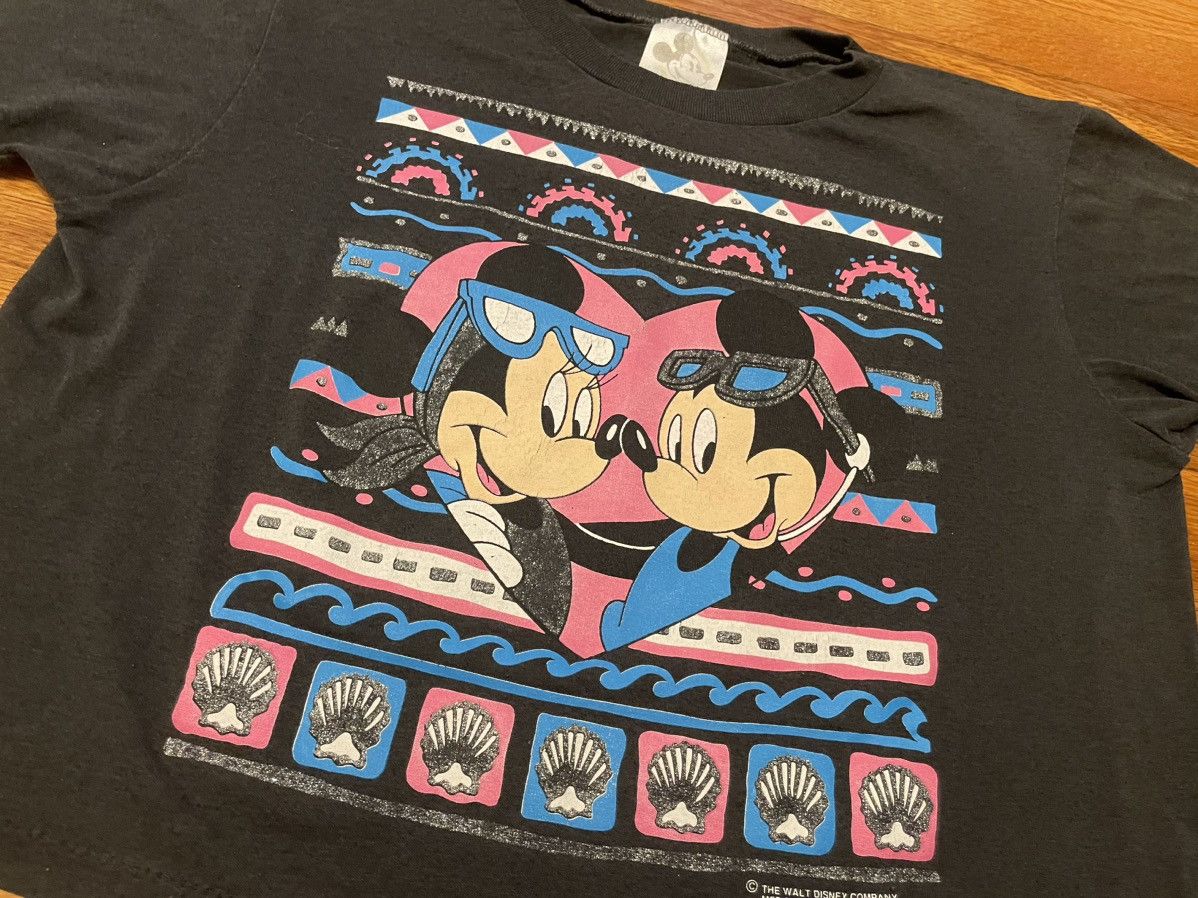 Disney × Vintage Vintage 80s Mickey Minnie Disney Beach Boxy Cropped T Shirt Size S / US 4 / IT 40 - 2 Thumbnail
