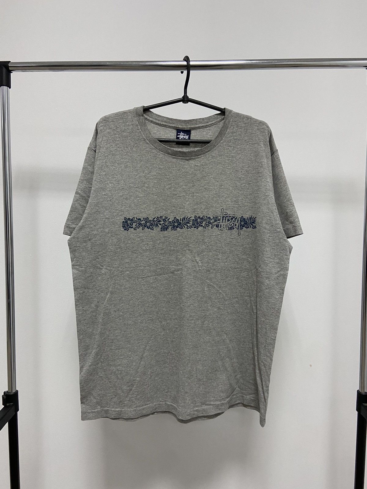 Stussy Stussy Vintage T Shirt Flowers Logo Y2K Style Size US L / EU 52-54 / 3 - 1 Thumbnail