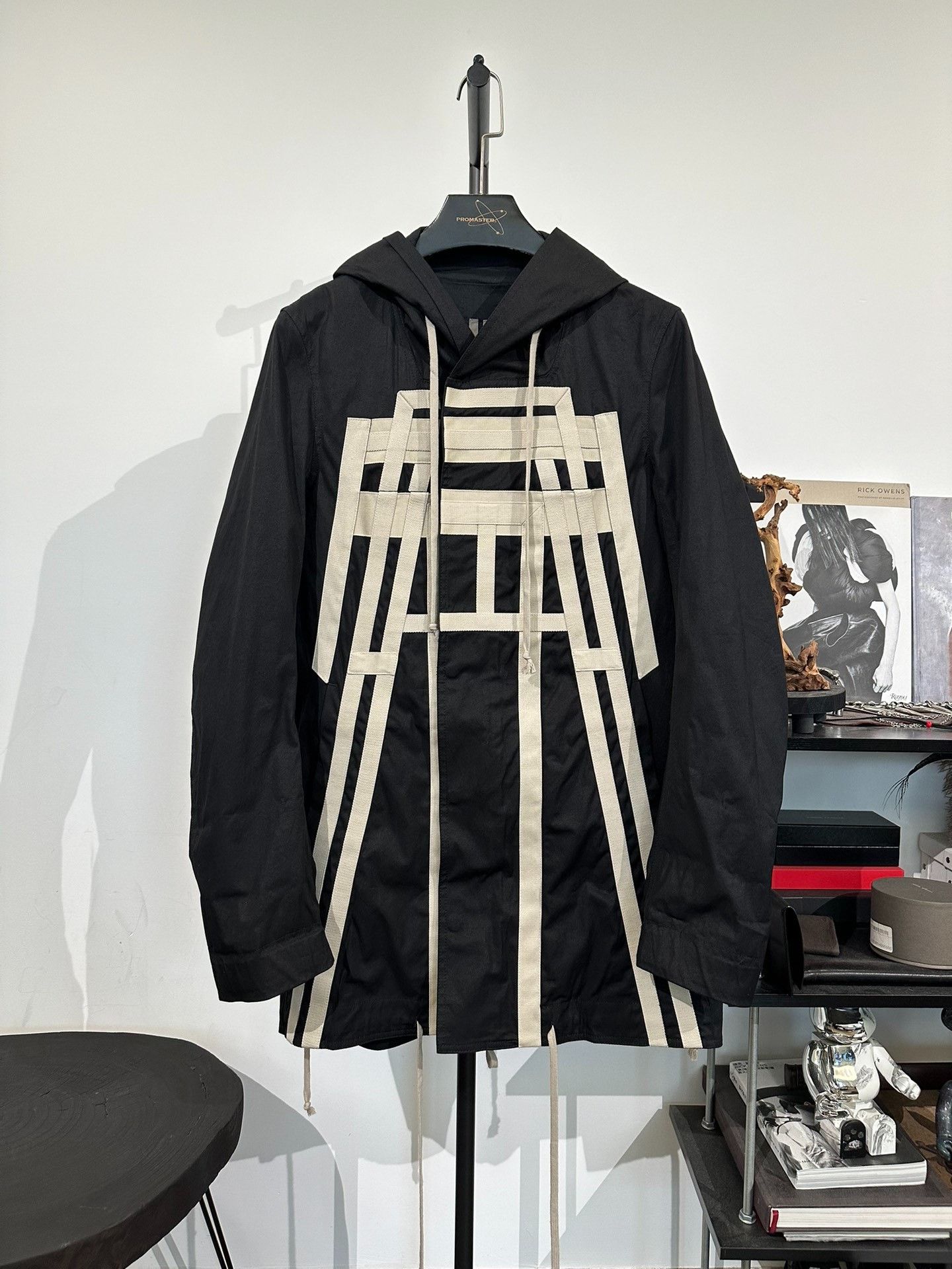 Rick Owens Drkshdw Rick Owens Drkshdw Mid-Length Hooded Parka XS Size US XS / EU 42 / 0 - 1 Thumbnail