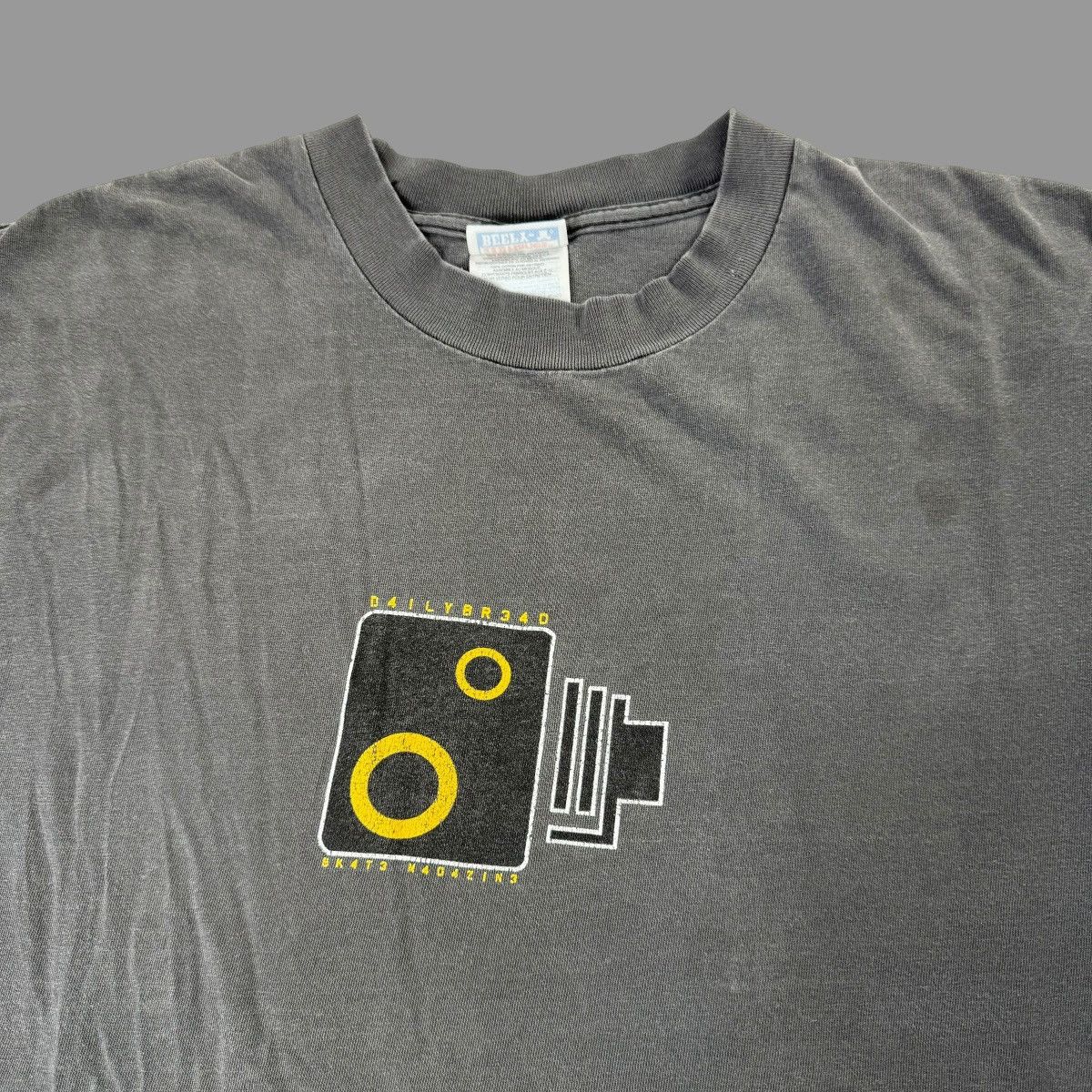 Vintage Vintage 1990s skate magazine tshirt Size US XL / EU 56 / 4 - 4 Thumbnail