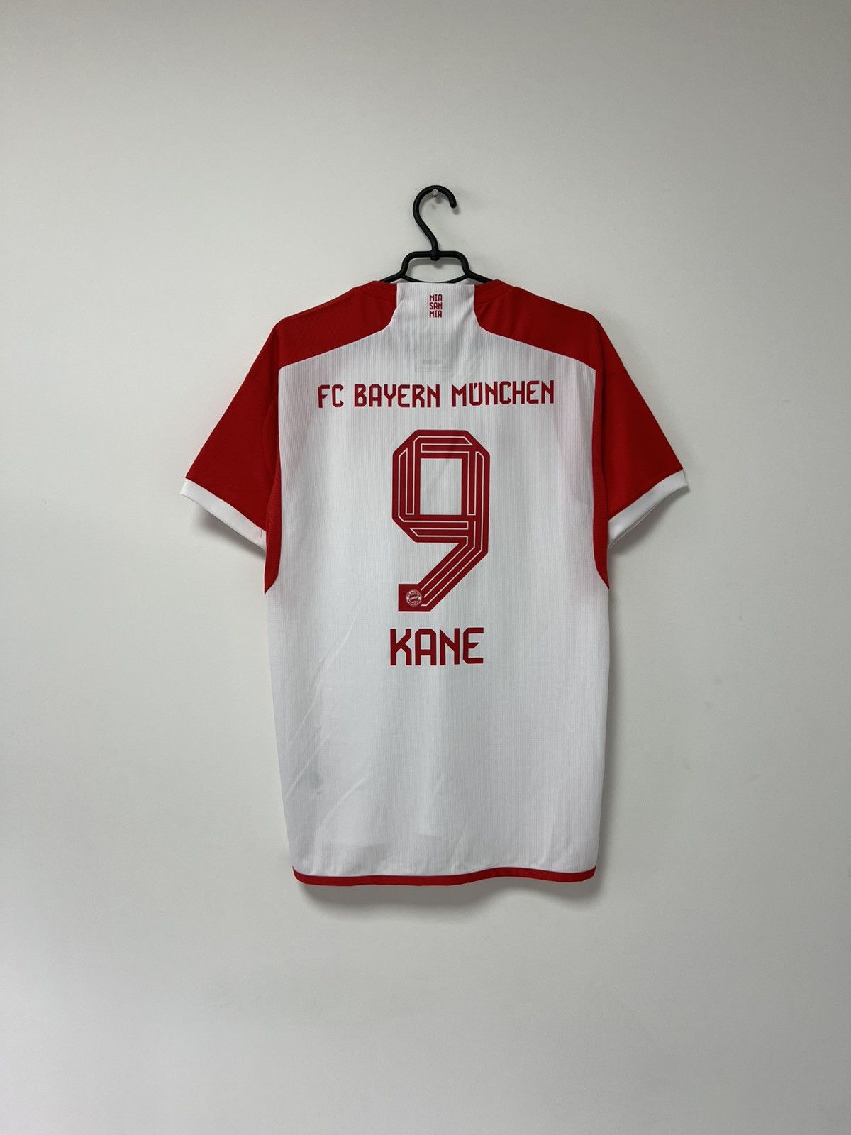 Vintage Bayern Munich Kane #9 Jersey Adidas Trikot Shirt Rare sz XL Size US XL / EU 56 / 4 - 3 Thumbnail
