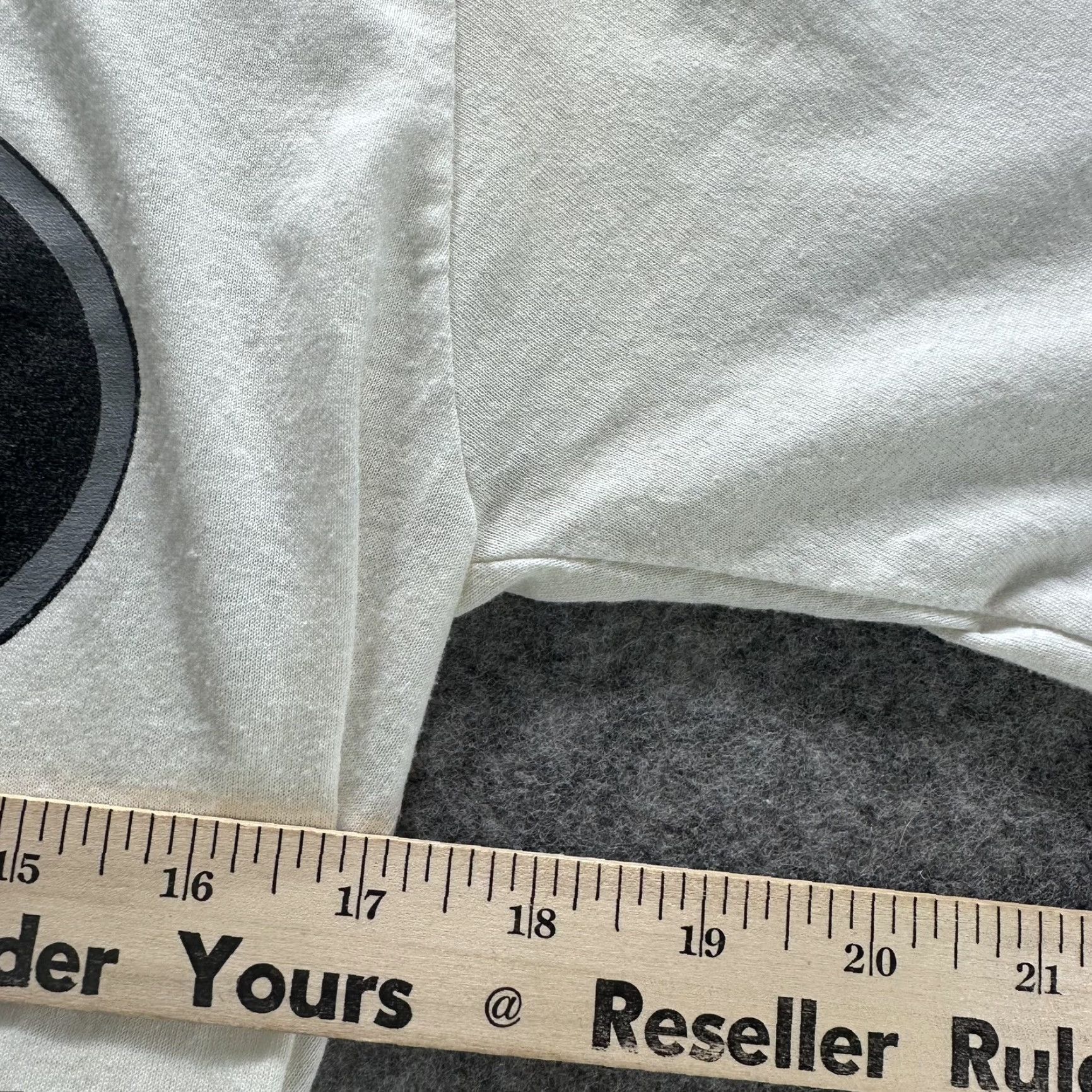 Other VINTAGE Quality Goods Canada Shirt Mens L White Tourist Souvenir Graphic 90s SS Size US L / EU 52-54 / 3 - 6 Thumbnail