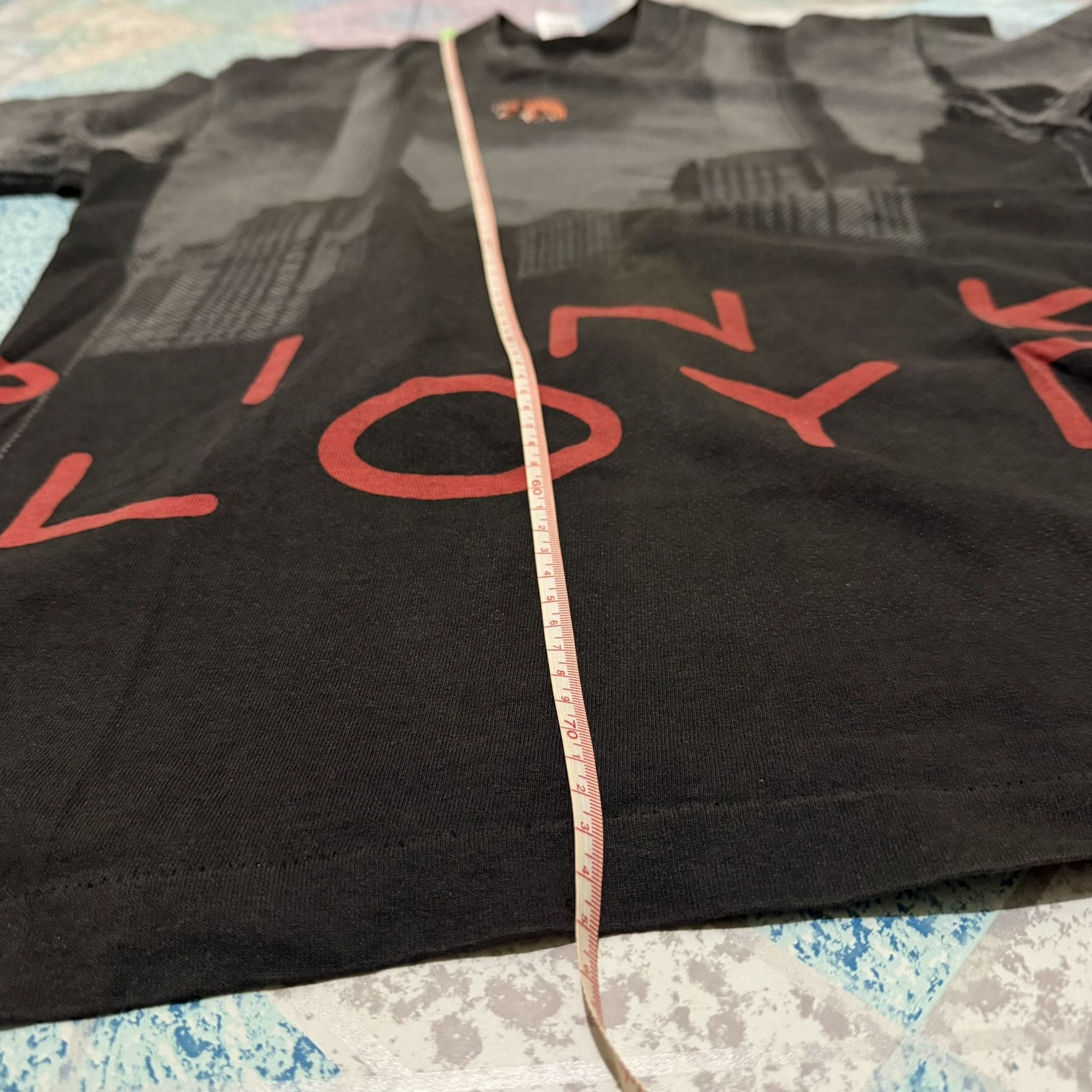 Vintage Vintage 1992 Pink Floyd Animals Pig Rock Band T-shirt Tee L Size US L / EU 52-54 / 3 - 8 Thumbnail