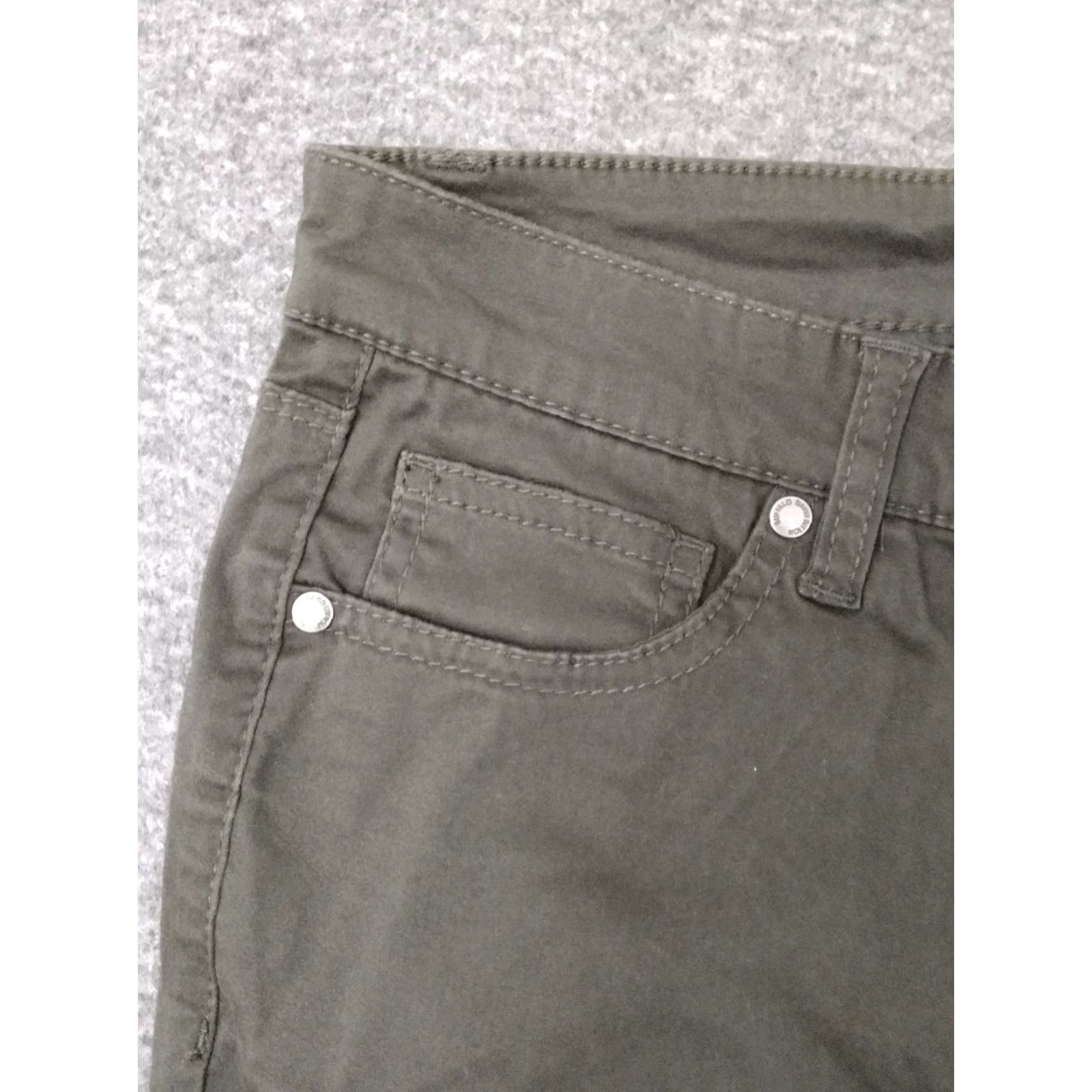Buffalo David Bitton Buffalo David Bitton Jeans Olive Green Skinny Stretch 6 Women Cotton Blend Denim 28 Inseam Mid Rise Button Zipper 5-Pocket Classic Size 28" / US 6 / IT 42 - 6 Thumbnail
