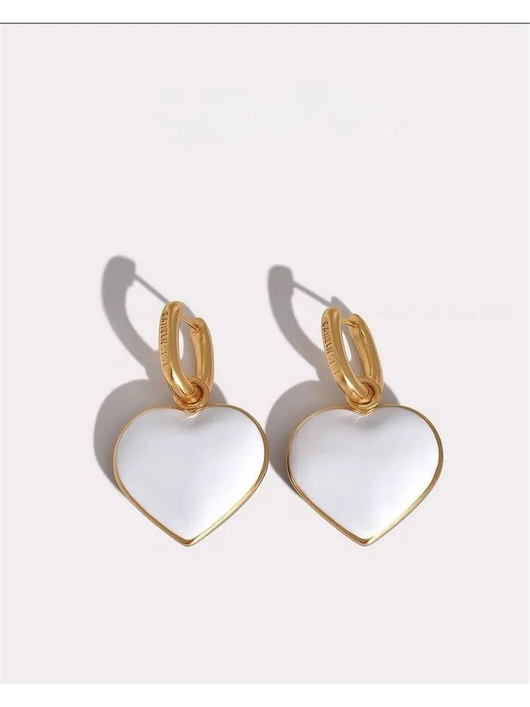 Balenciaga o1mt1gz1224 Size: OS / BB Icon Heart Earrings in Black/Gold Size ONE SIZE - 4 Thumbnail
