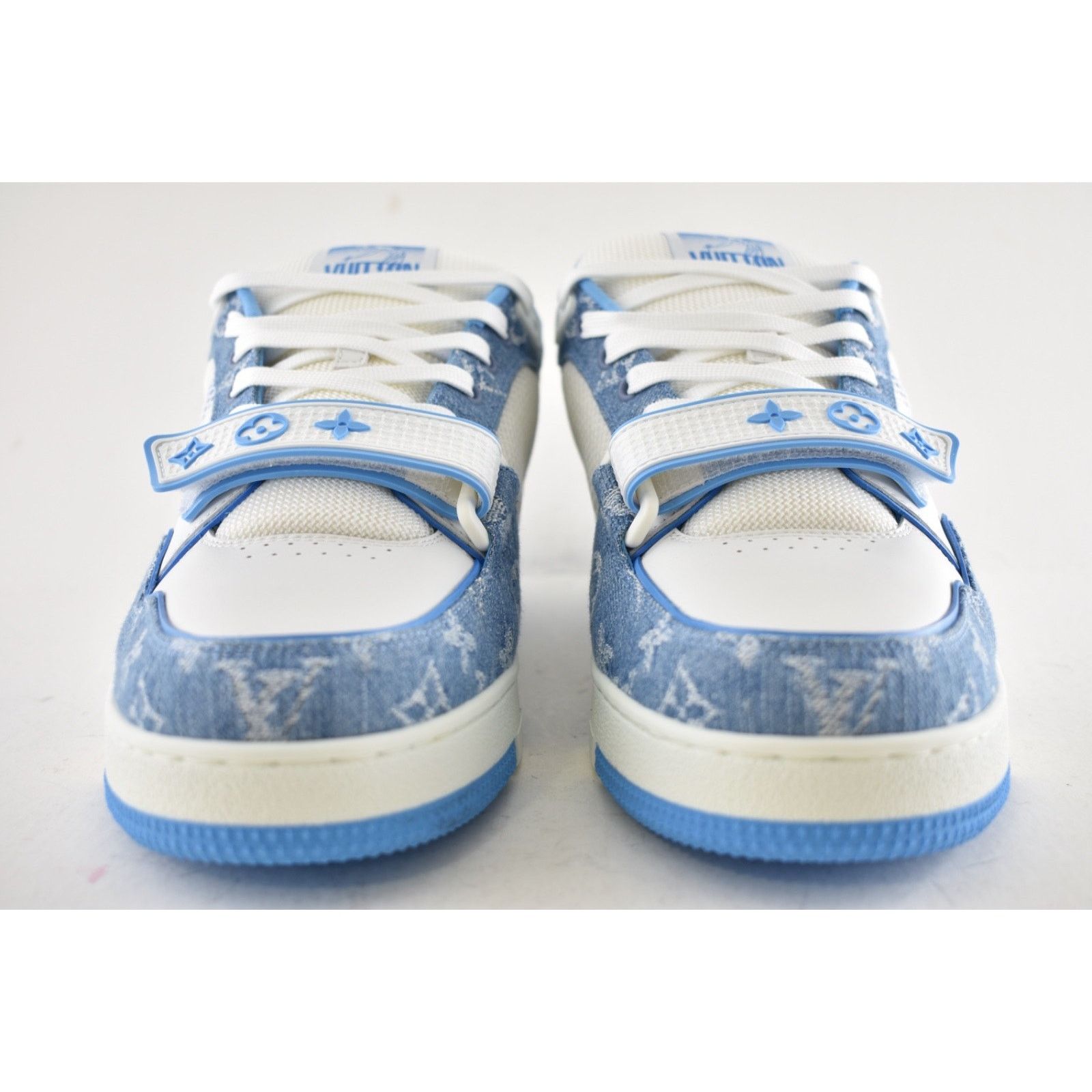 Louis Vuitton Louis Vuitton Denim Blue Monogram White LV Low Top Size US 10 / EU 43 - 12 Thumbnail