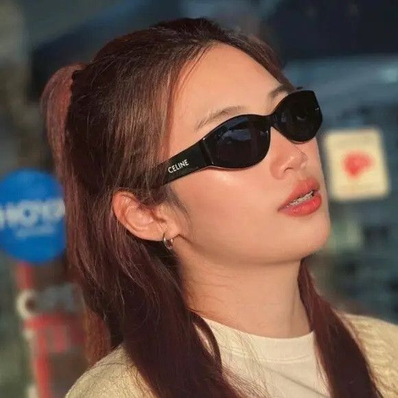 Celine Celine Sunglasses CL40288I MONOCHROMS 01A NEW AUTHENTIC Size ONE SIZE - 11 Thumbnail