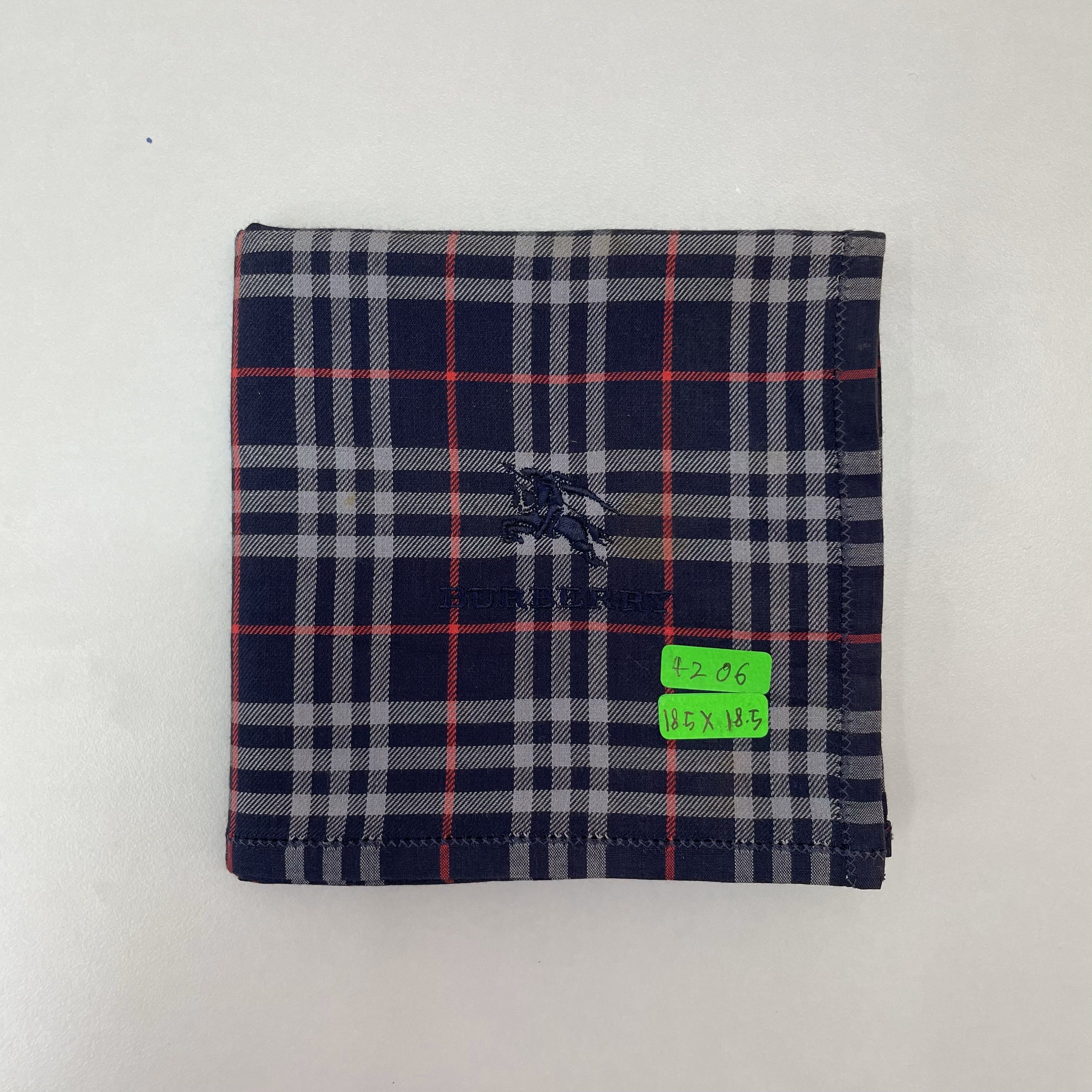 Burberry × Vintage Burberry Handkerchief / Neckerchief / Bandana - 4206 Size ONE SIZE - 7 Thumbnail