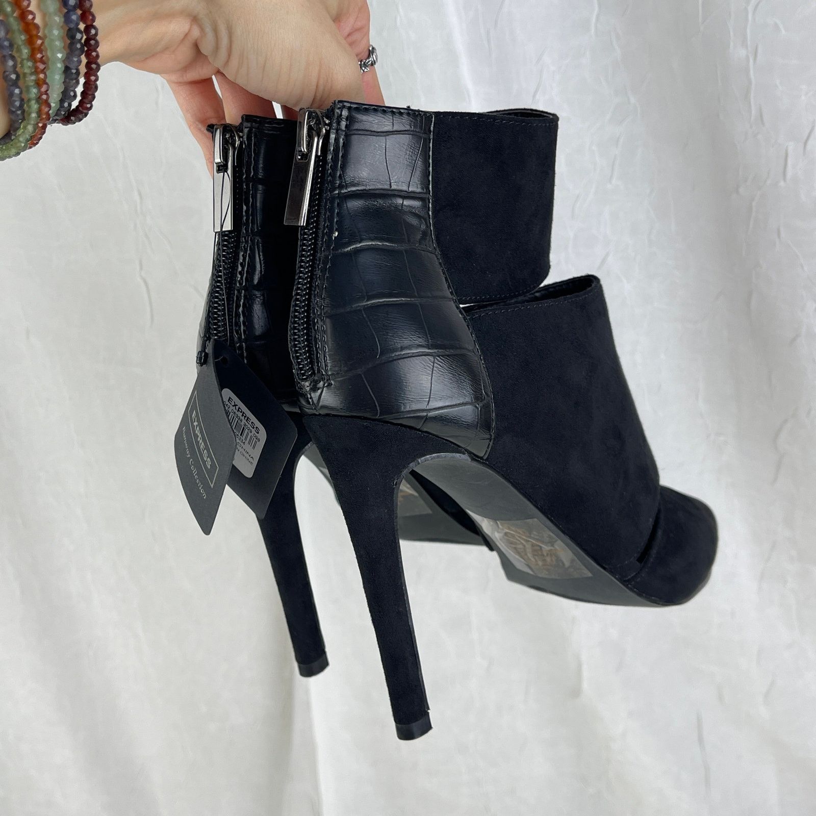 Express Express Stiletto Booties Heels Faux Suede Pointed Toe 6 NWT Size US 6 / IT 36 - 19 Thumbnail