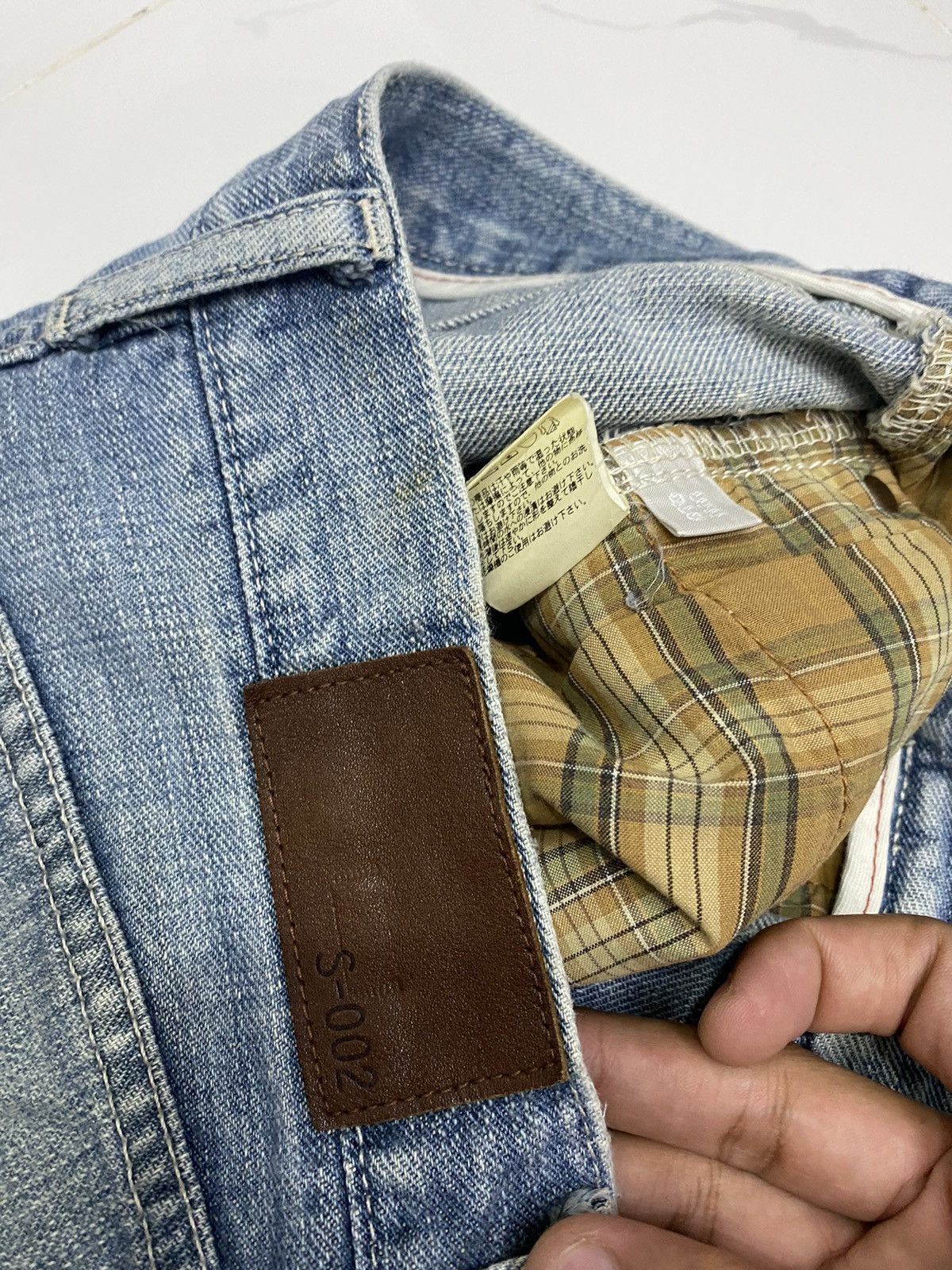 Japanese Brand VINTAGE UNIQLO S-002 DISTRESSED DENIM JEANS Size US 29 - 7 Thumbnail