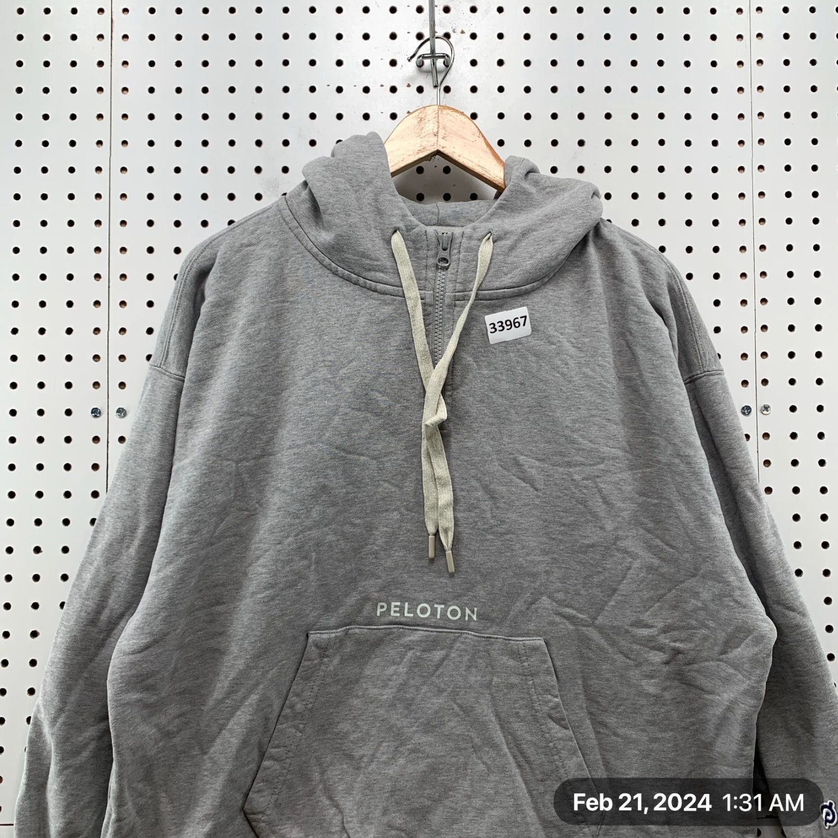 Vintage Peloton Hoodie Mens Large Gray Active Sweatshirt Pullover Workout Cycle 25x26 Size US L / EU 52-54 / 3 - 3 Thumbnail
