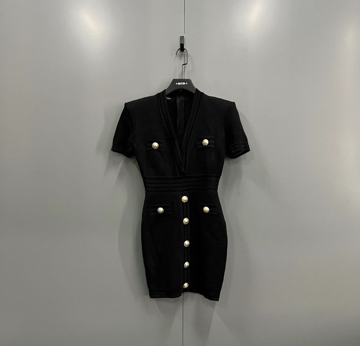 Balmain Balmain Black V-neck Knitted Dress J41 Size M / US 6-8 / IT 42-44 - 1 Thumbnail