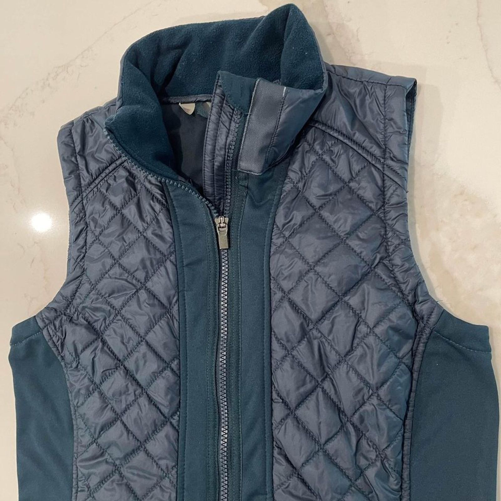 Athleta Athleta Rock Springs Quilted Vest Green Womens Medium Petite Size M / US 6-8 / IT 42-44 - 3 Thumbnail