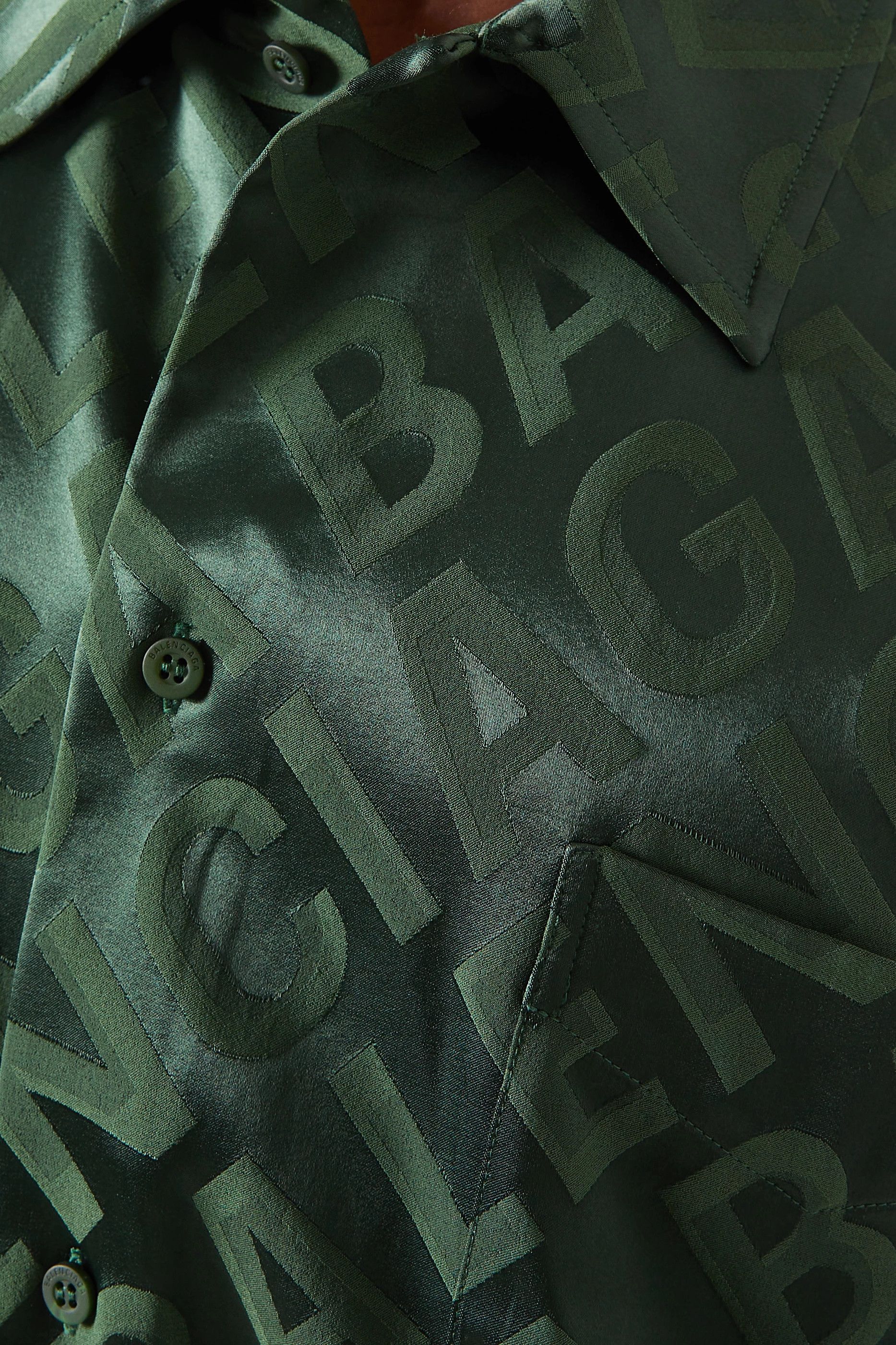 Balenciaga o1bcso1str0326 555 / Large Allover Logo Minimal Shirt Fit Size US L / EU 52-54 / 3 - 3 Thumbnail